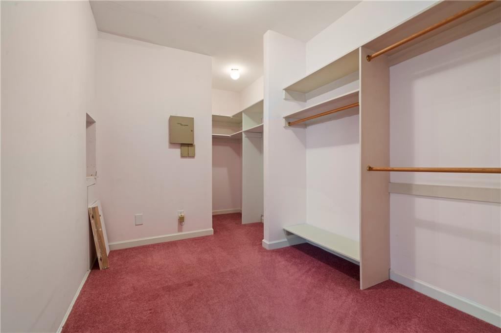 Gainesville, Georgia, 30506, United States, 5 Bedrooms Bedrooms, ,5 BathroomsBathrooms,Residential,For Sale,1996488