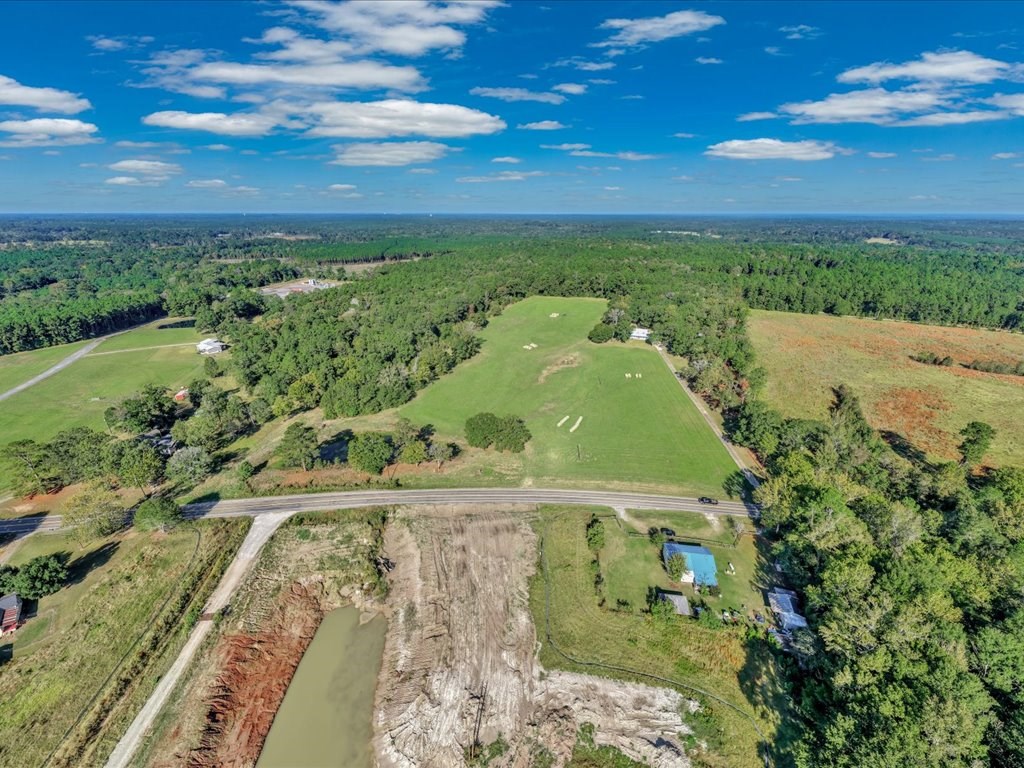 Huntington, Texas, 75949, United States, 4 Bedrooms Bedrooms, ,2 BathroomsBathrooms,Residential,For Sale,1975169