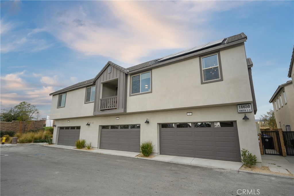 Fontana, California, 92336, United States, 3 Bedrooms Bedrooms, ,2 BathroomsBathrooms,Residential,For Sale,1937349