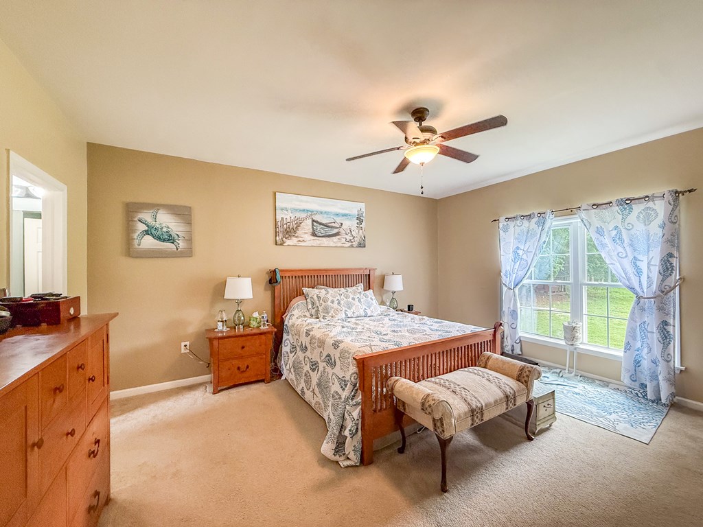 Craddockville, Virginia, 23341, United States, 4 Bedrooms Bedrooms, ,3 BathroomsBathrooms,Residential,For Sale,1891575