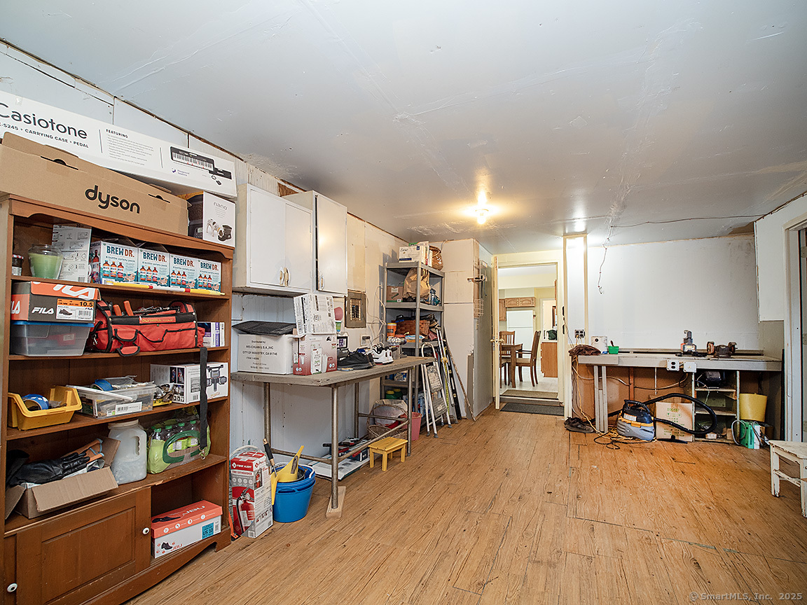 Woodbridge, Connecticut, 06525, United States, 4 Bedrooms Bedrooms, ,4 BathroomsBathrooms,Residential,For Sale,1906331