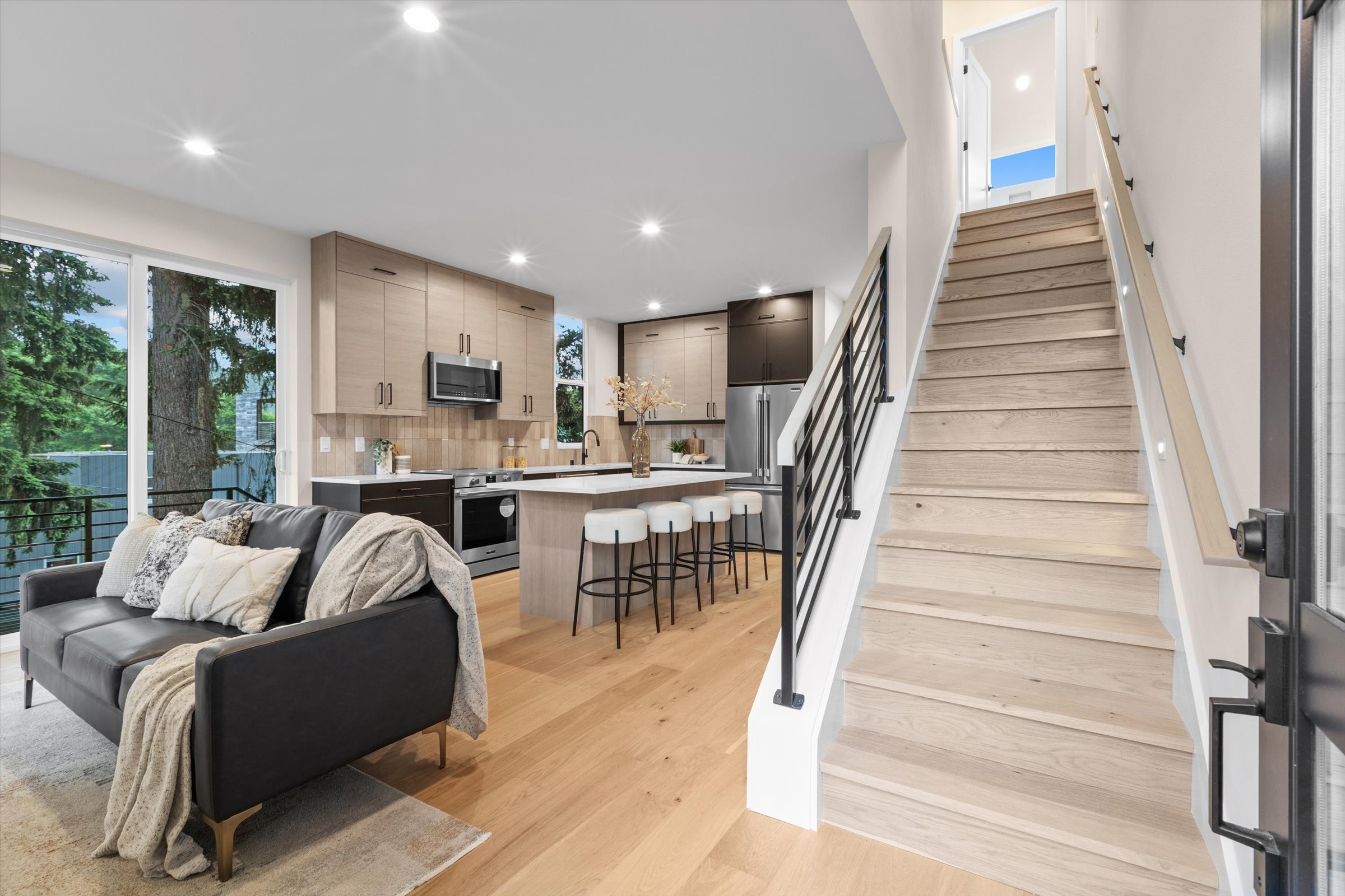  4235 S Bradford St, Seattle, WA 98118 - 物件實景