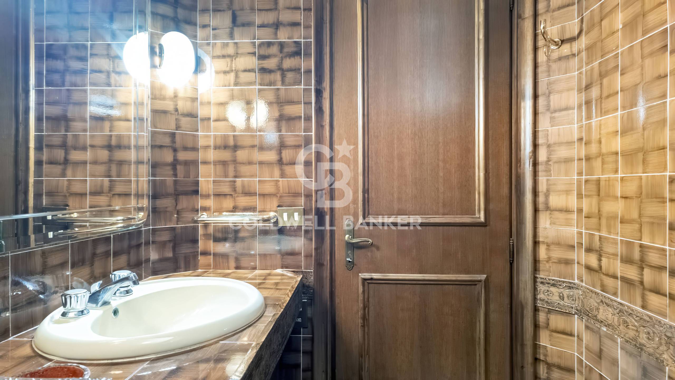 Roma, Roma, 00100, IT, 3 Bedrooms Bedrooms, ,3 BathroomsBathrooms,Residential,For Sale,1700396