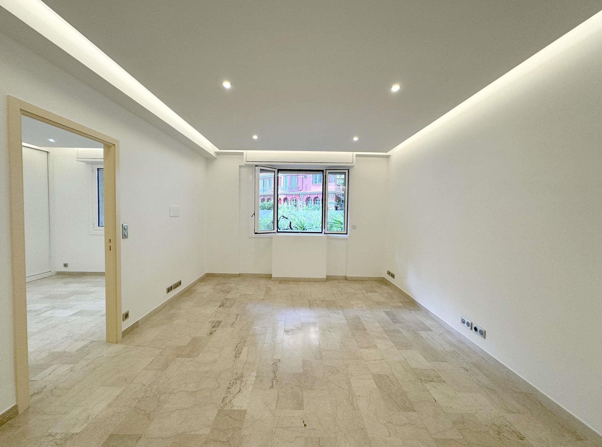  Les Caravelles, Charming 2-room flat for sale, mixt use - 物件實景