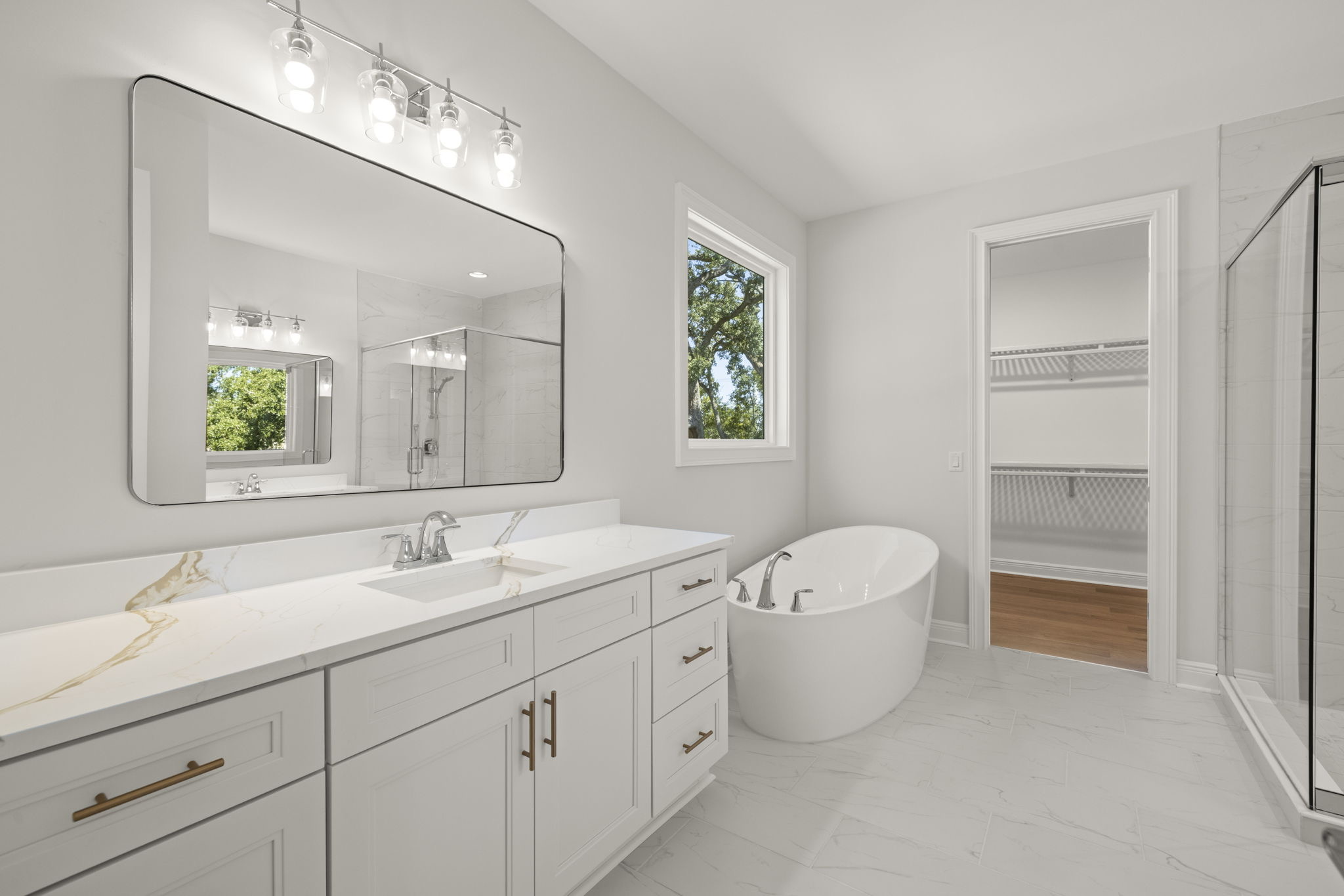 Tampa, Florida, 33629, United States, 4 Bedrooms Bedrooms, ,5 BathroomsBathrooms,Residential,For Sale,1986132