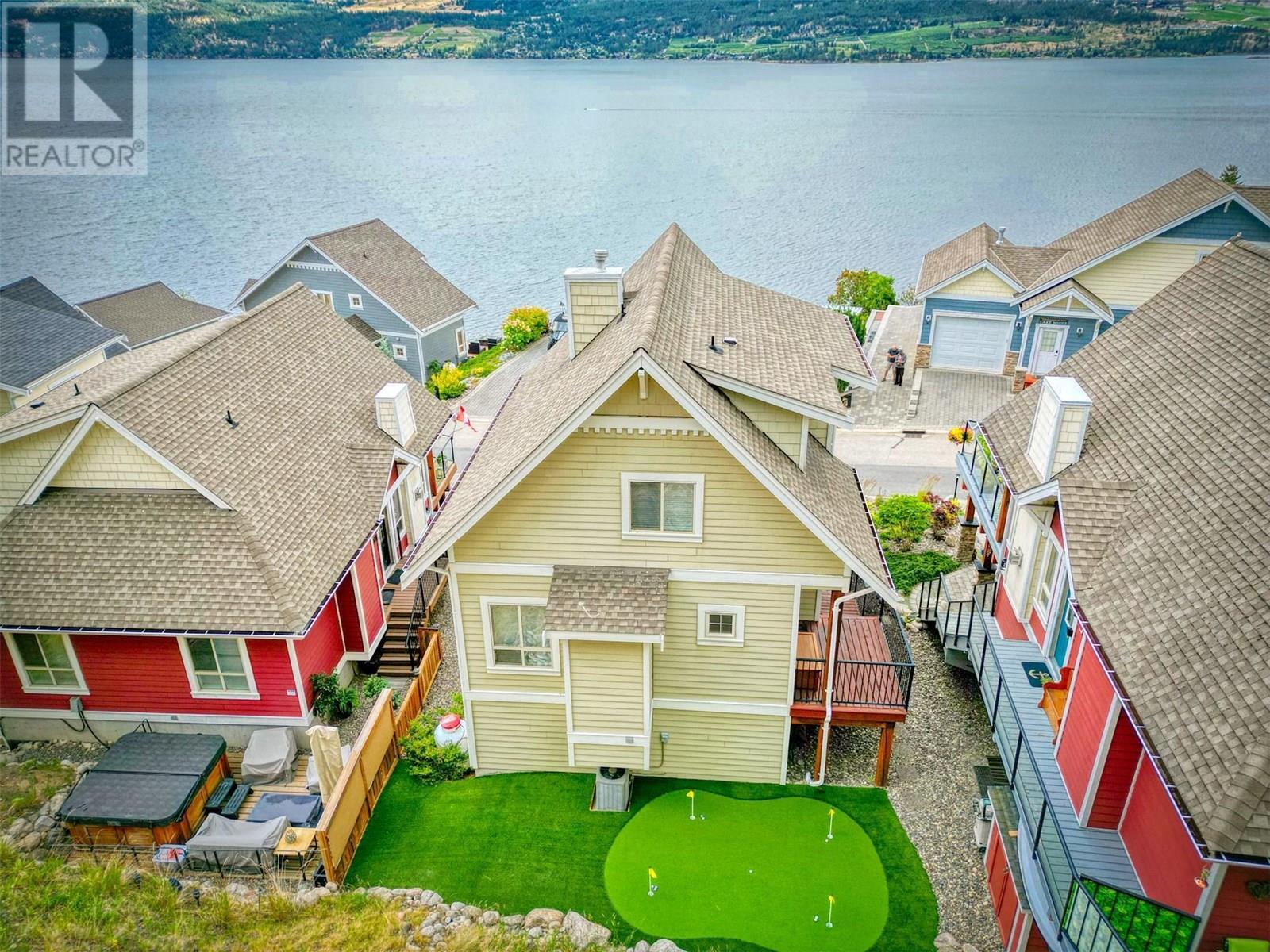 KELOWNA, British Columbia, V1Z 3R8, CA, 3 Bedrooms Bedrooms, ,2 BathroomsBathrooms,Residential,For Sale,1892697