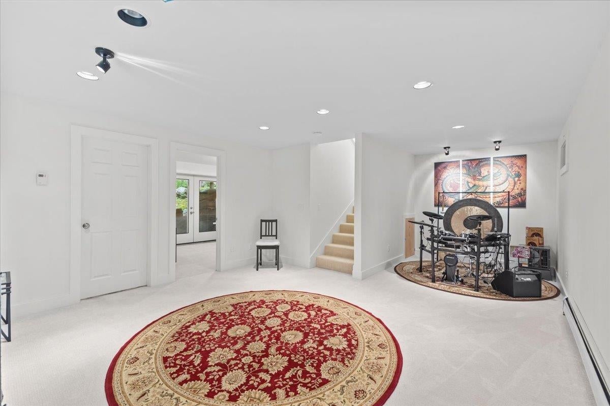 Stowe, Vermont, 05672, United States, 2 Bedrooms Bedrooms, ,1 BathroomBathrooms,Residential,For Sale,1908811