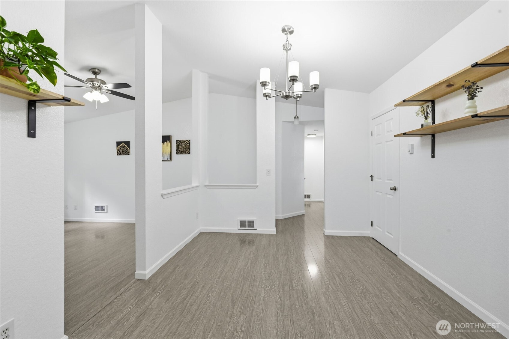 Marysville, Washington, 98271, United States, 3 Bedrooms Bedrooms, ,2 BathroomsBathrooms,Residential,For Sale,1987644