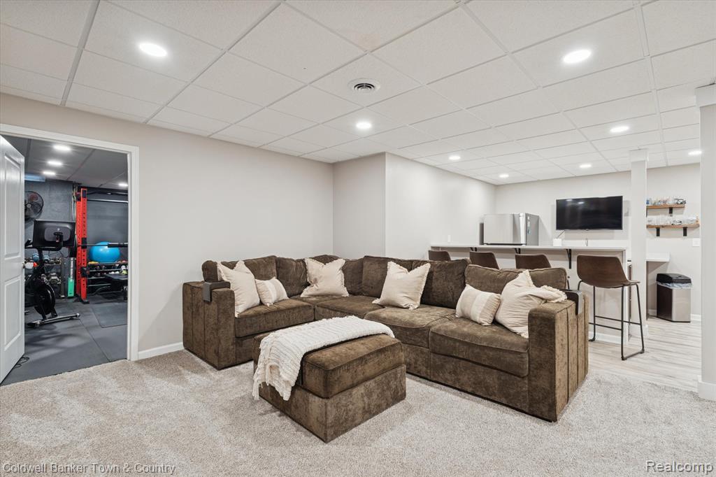 Highland, Michigan, 48357, United States, 4 Bedrooms Bedrooms, ,4 BathroomsBathrooms,Residential,For Sale,2003066