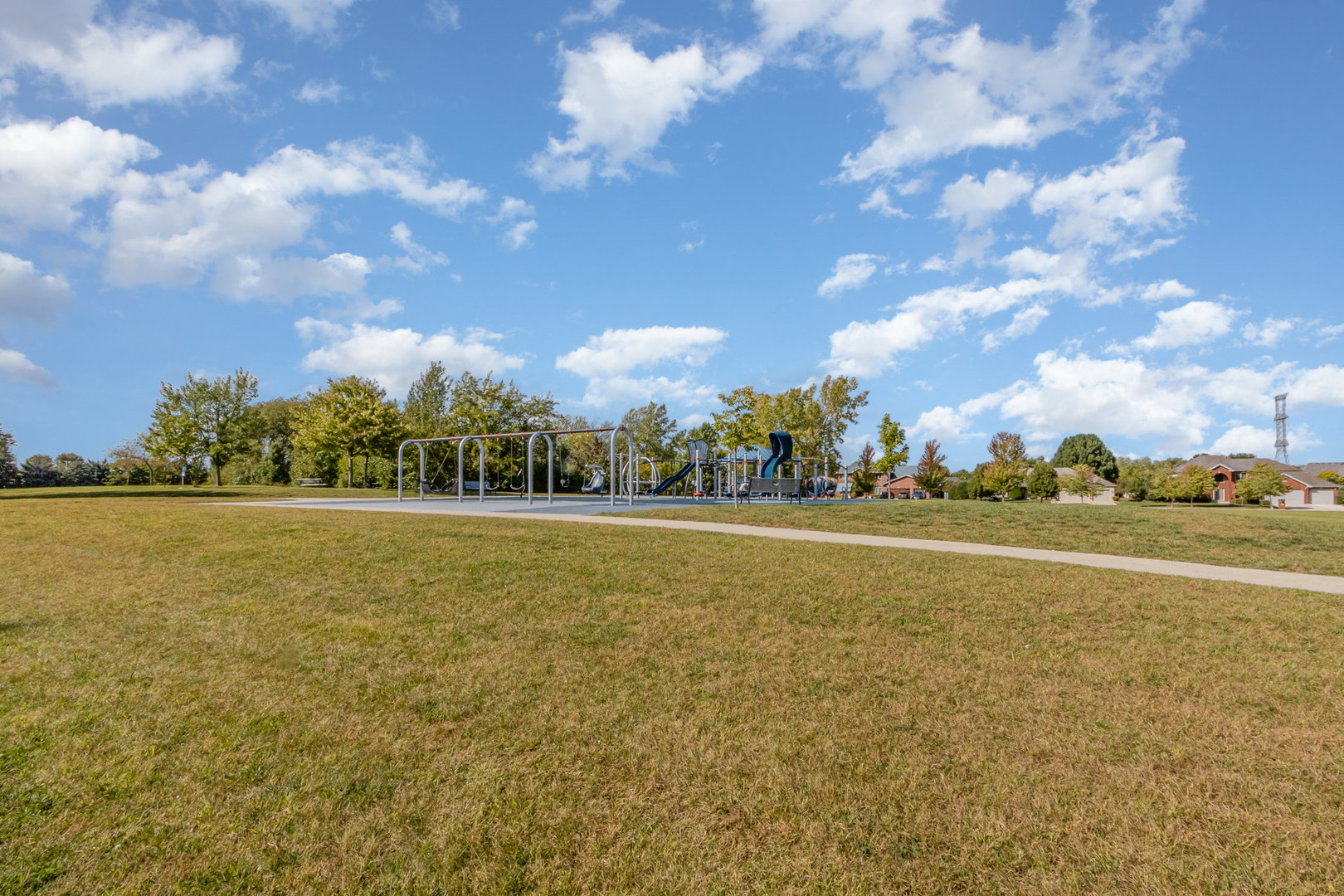 Frankfort, Illinois, 60423, United States, 4 Bedrooms Bedrooms, ,3 BathroomsBathrooms,Residential,For Sale,1973691