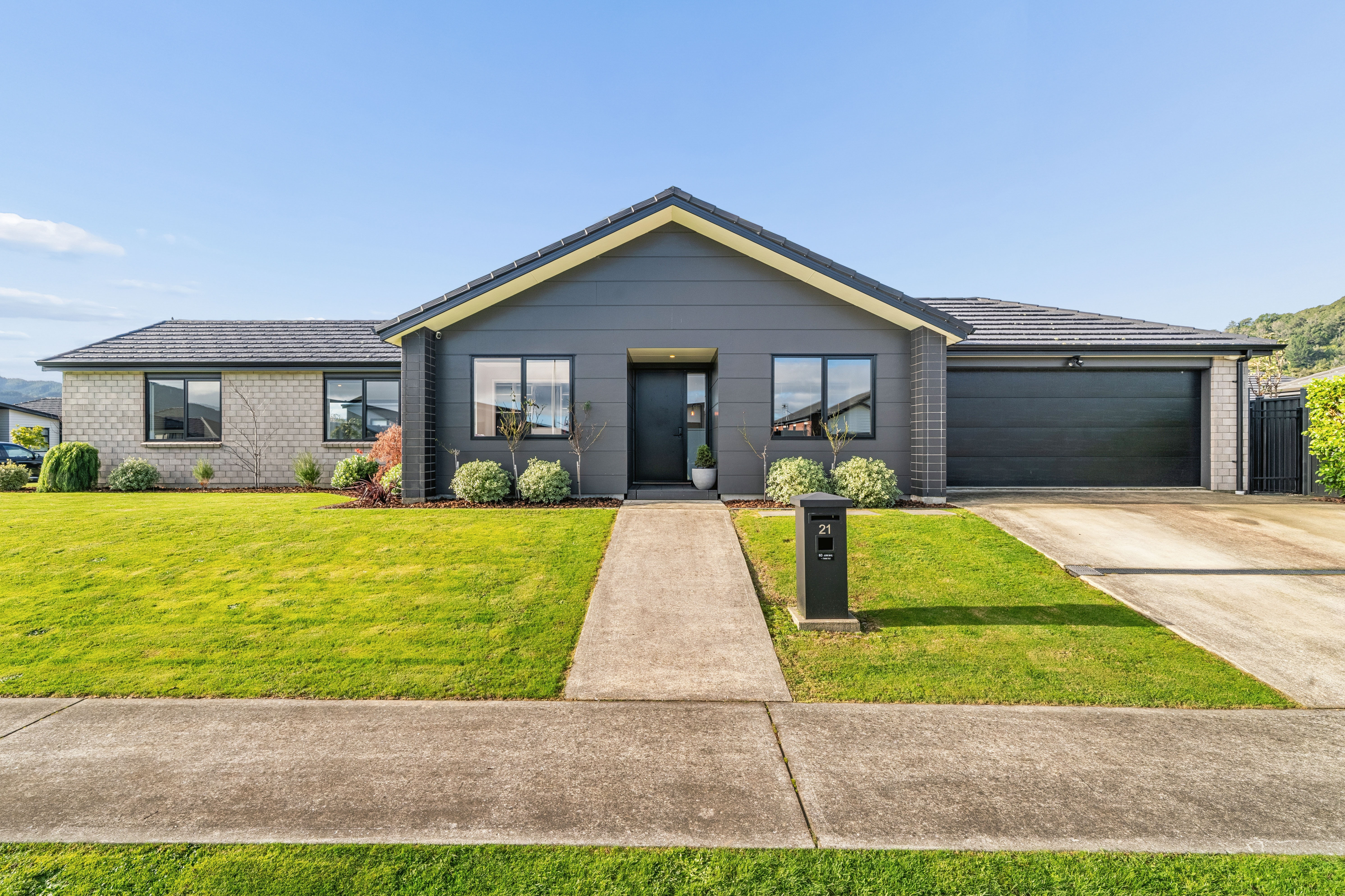  21 Te Kaeaea Crescent, Wallaceville, Upper Hutt - 物件實景