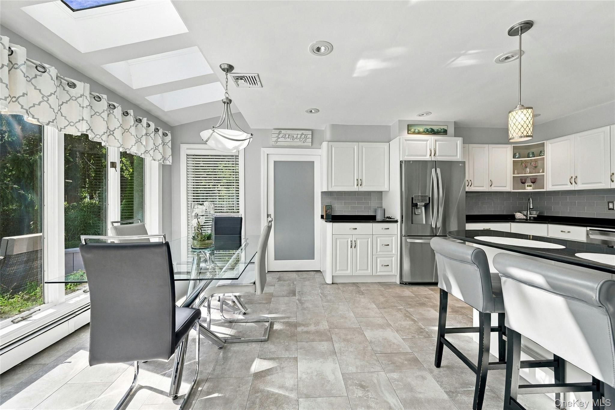 52 W Meadow Road, Setauket, NY, 11733 - 物件實景