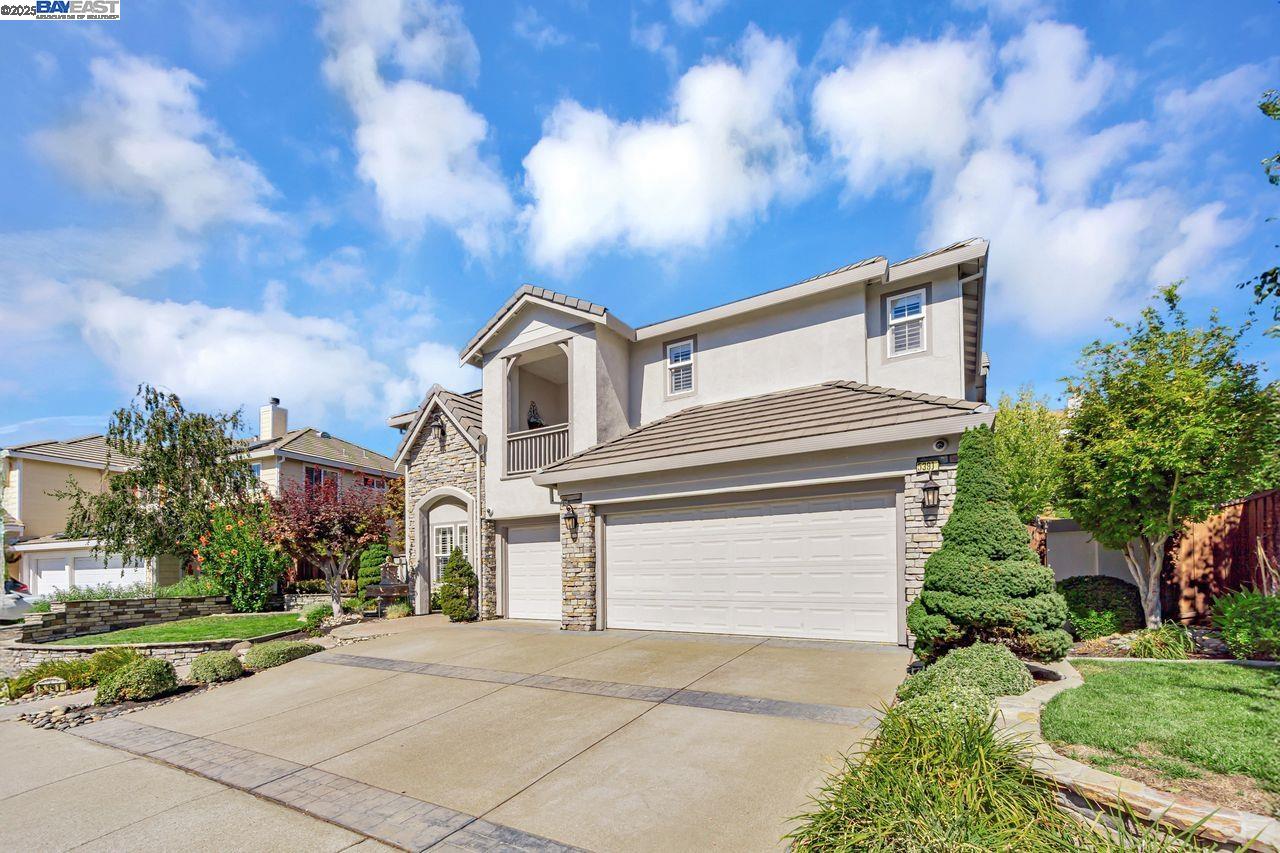 Concord, California, 94521, United States, 5 Bedrooms Bedrooms, ,3 BathroomsBathrooms,Residential,For Sale,1989306