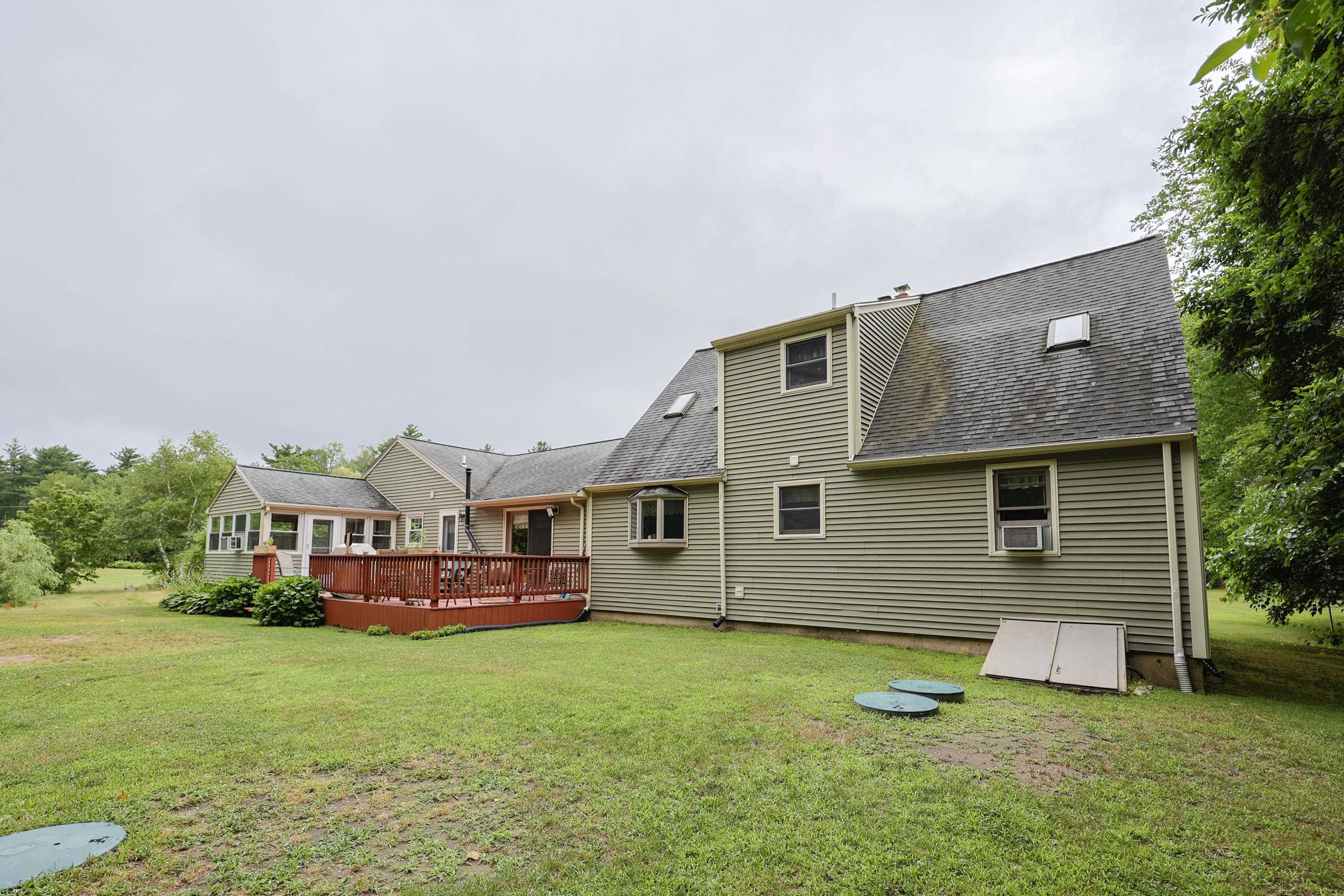 Hampstead, New Hampshire, 03826, United States, 4 Bedrooms Bedrooms, ,2 BathroomsBathrooms,Residential,For Sale,1890507