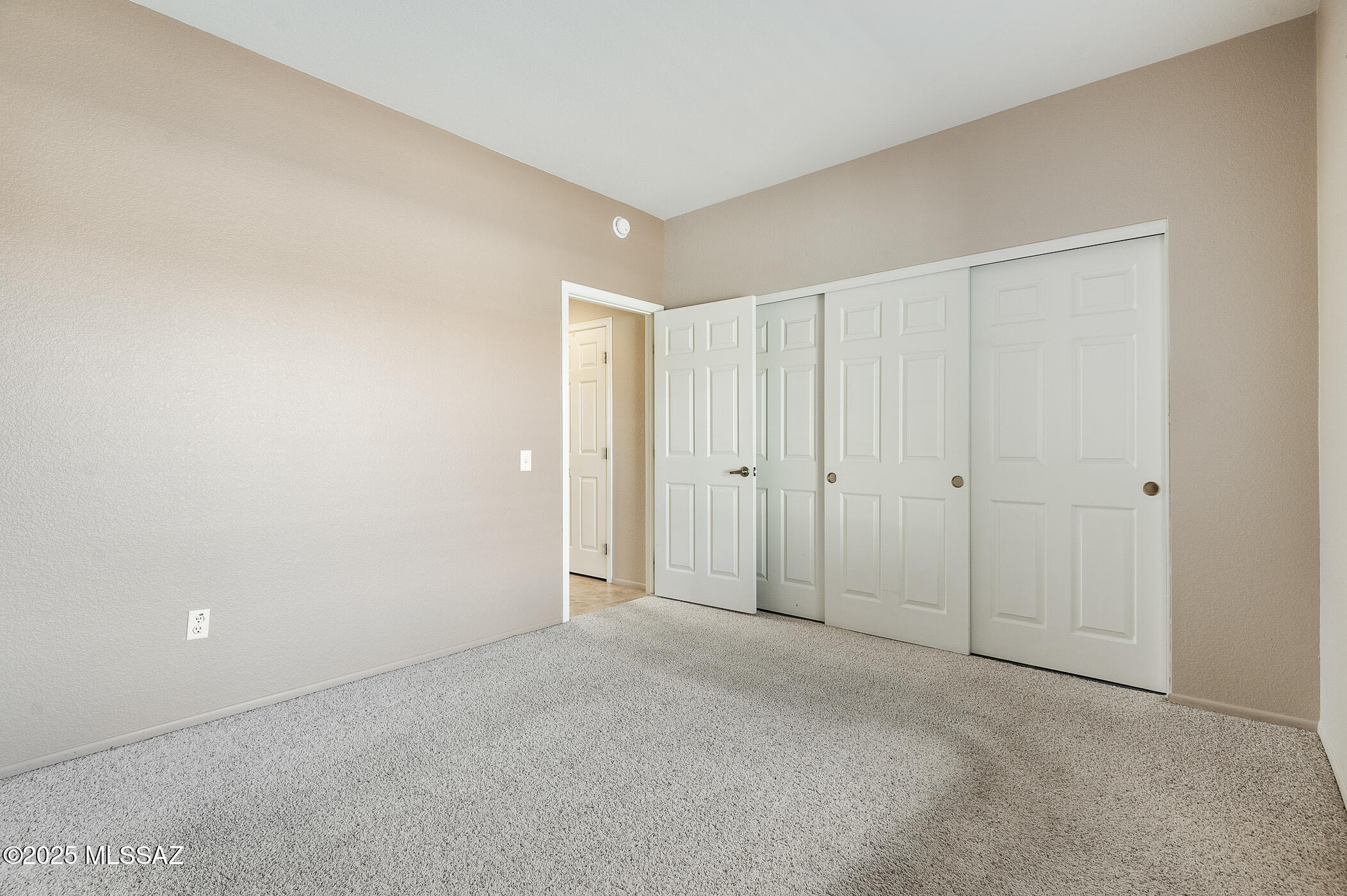 Oro Valley, Arizona, 85755, United States, 2 Bedrooms Bedrooms, ,2 BathroomsBathrooms,Residential,For Sale,1959033