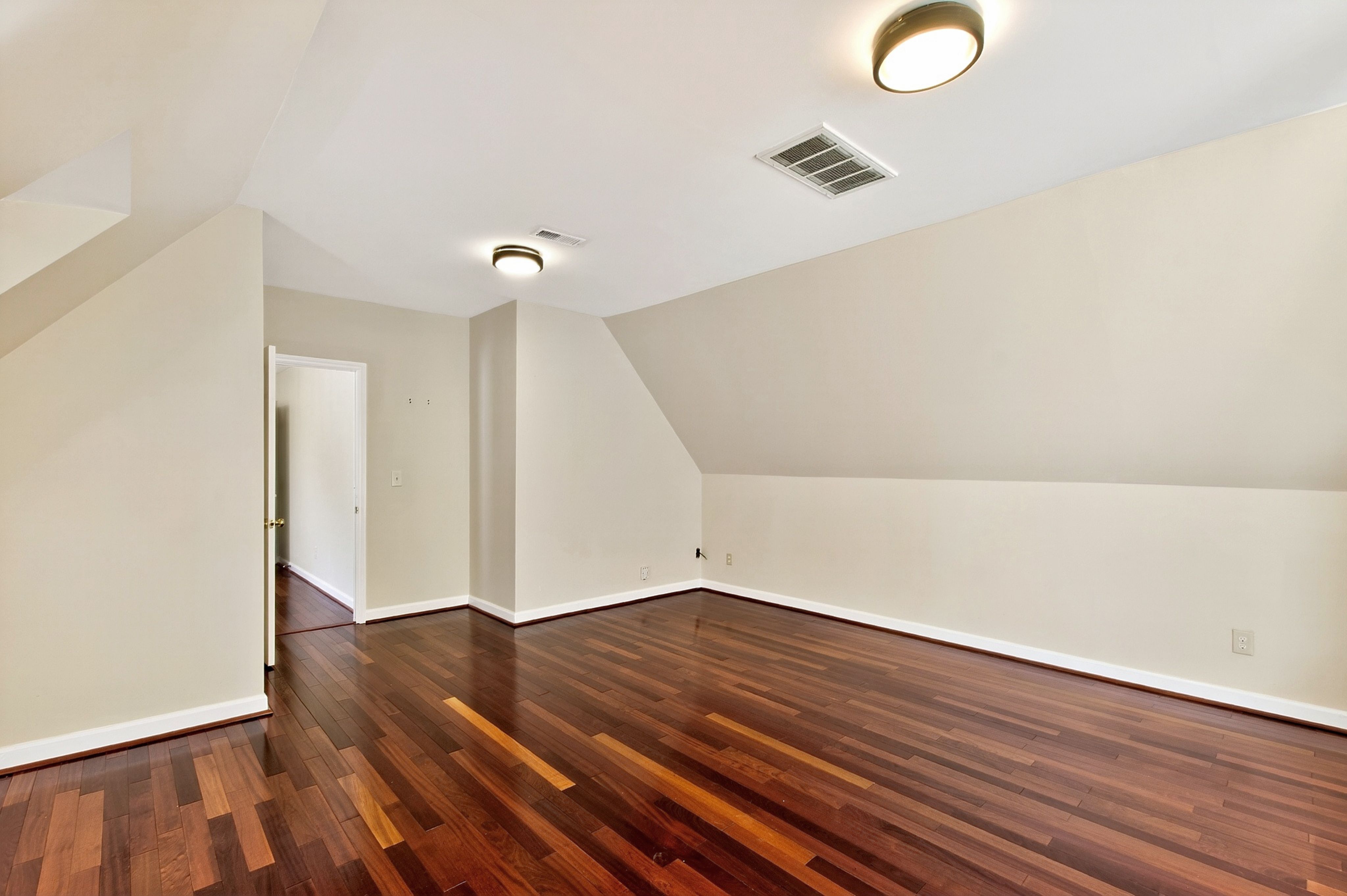  821 Lake Boone Trail, Raleigh, NC 27607 - 物件實景