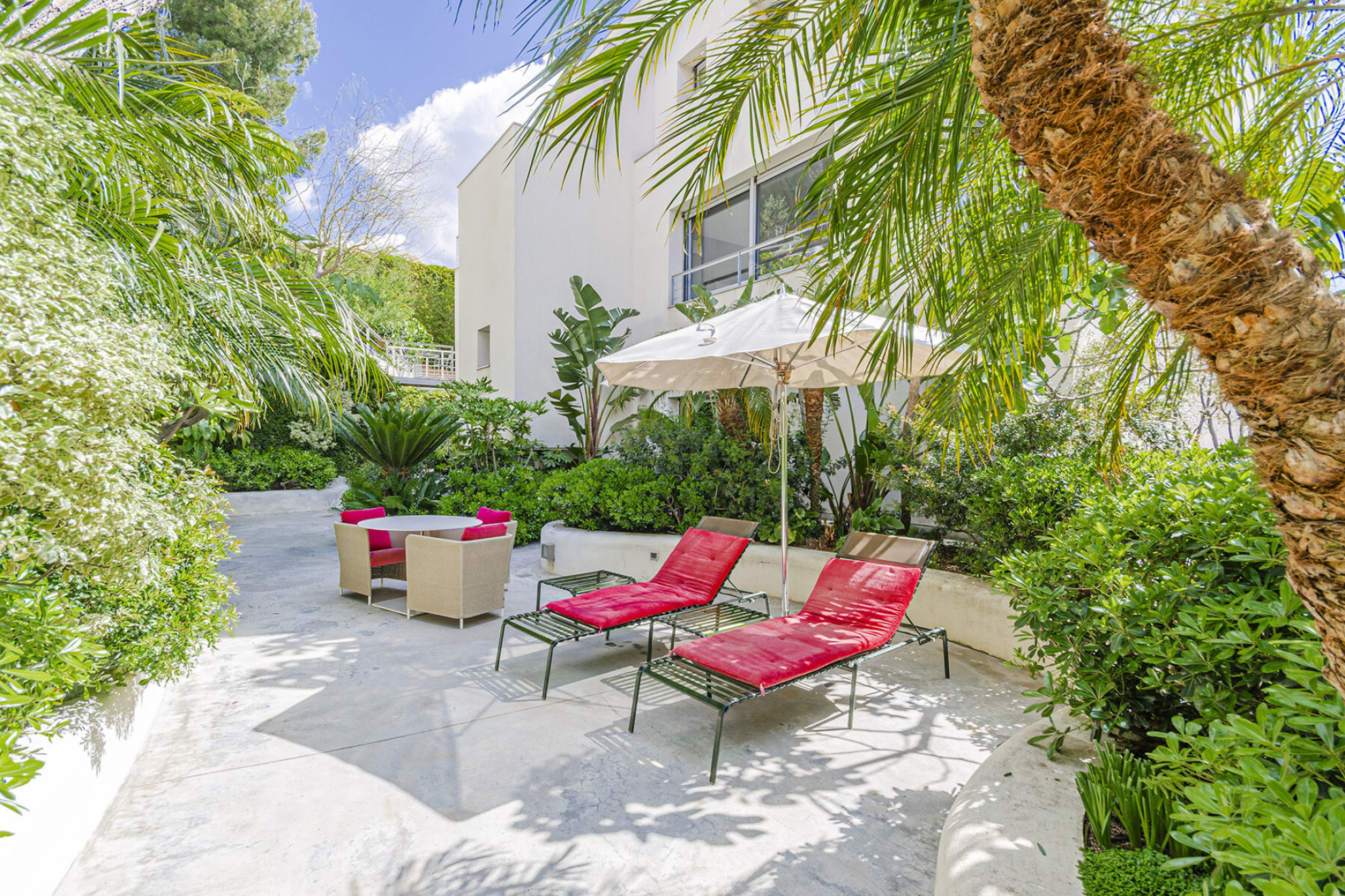  Property with breathtaking views surrounded by tropical garden - 物件實景