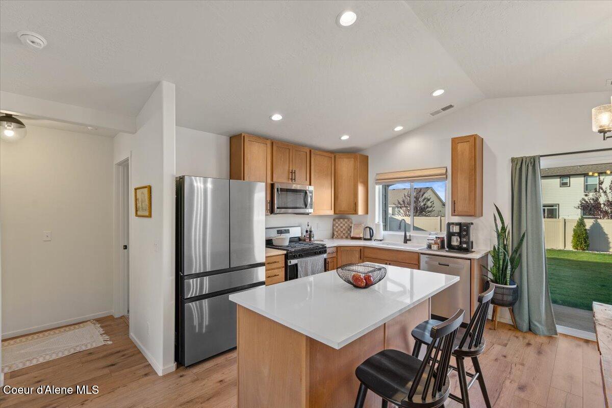 Hayden, Idaho, 83835, United States, 3 Bedrooms Bedrooms, ,2 BathroomsBathrooms,Residential,For Sale,1990456