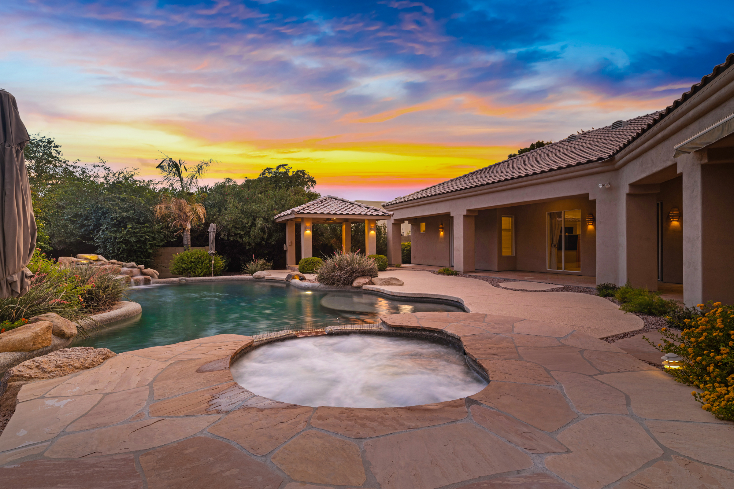 Mesa, Arizona, 85205, United States, 6 Bedrooms Bedrooms, ,3 BathroomsBathrooms,Residential,For Sale,1900615