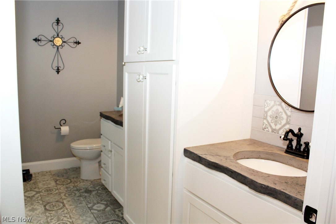 Lake Milton, Ohio, 44429, United States, 3 Bedrooms Bedrooms, ,3 BathroomsBathrooms,Residential,For Sale,2024644