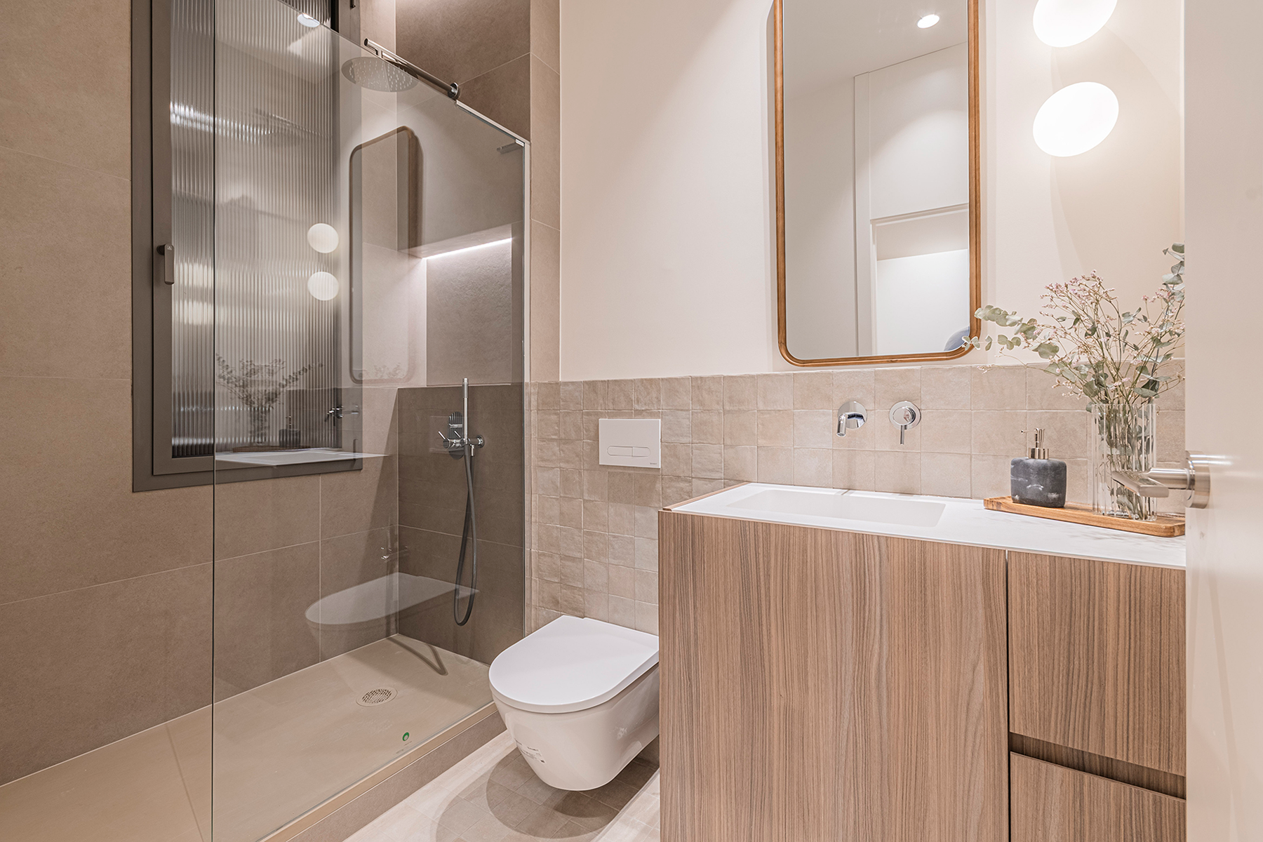  Corner flat newly renovated in Eixample - 物件實景