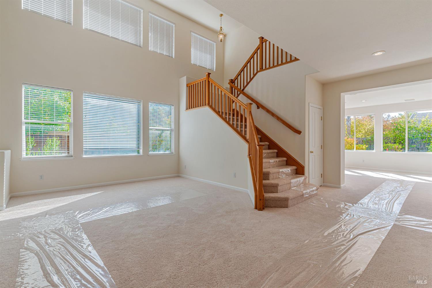 Vallejo, California, 94591, United States, 5 Bedrooms Bedrooms, ,4 BathroomsBathrooms,Residential,For Sale,1985746