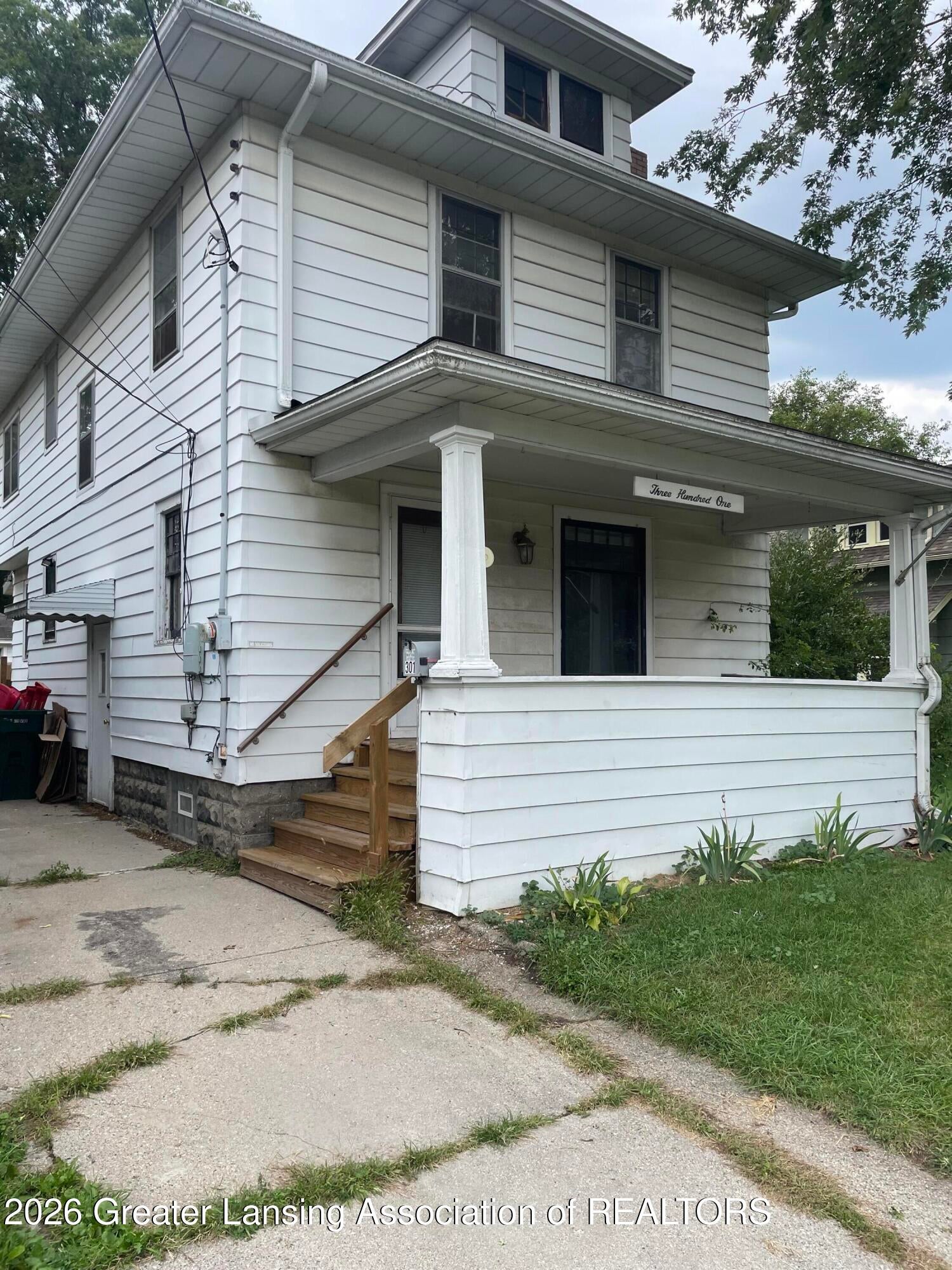 Clemens Ave, Lansing, MI 48912 #1