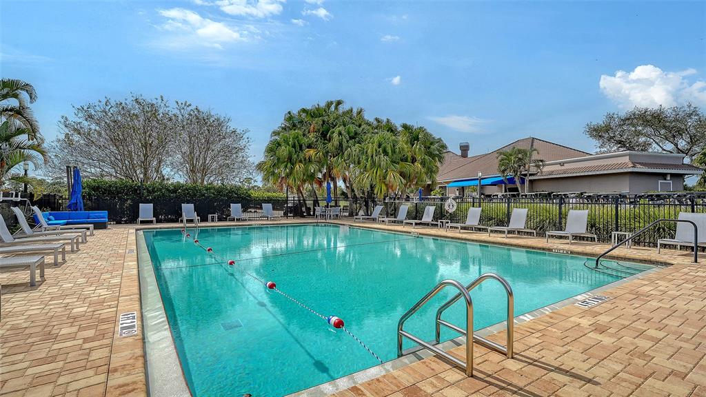 Sarasota, Florida, 34238, United States, 2 Bedrooms Bedrooms, ,3 BathroomsBathrooms,Residential,For Sale,1998139