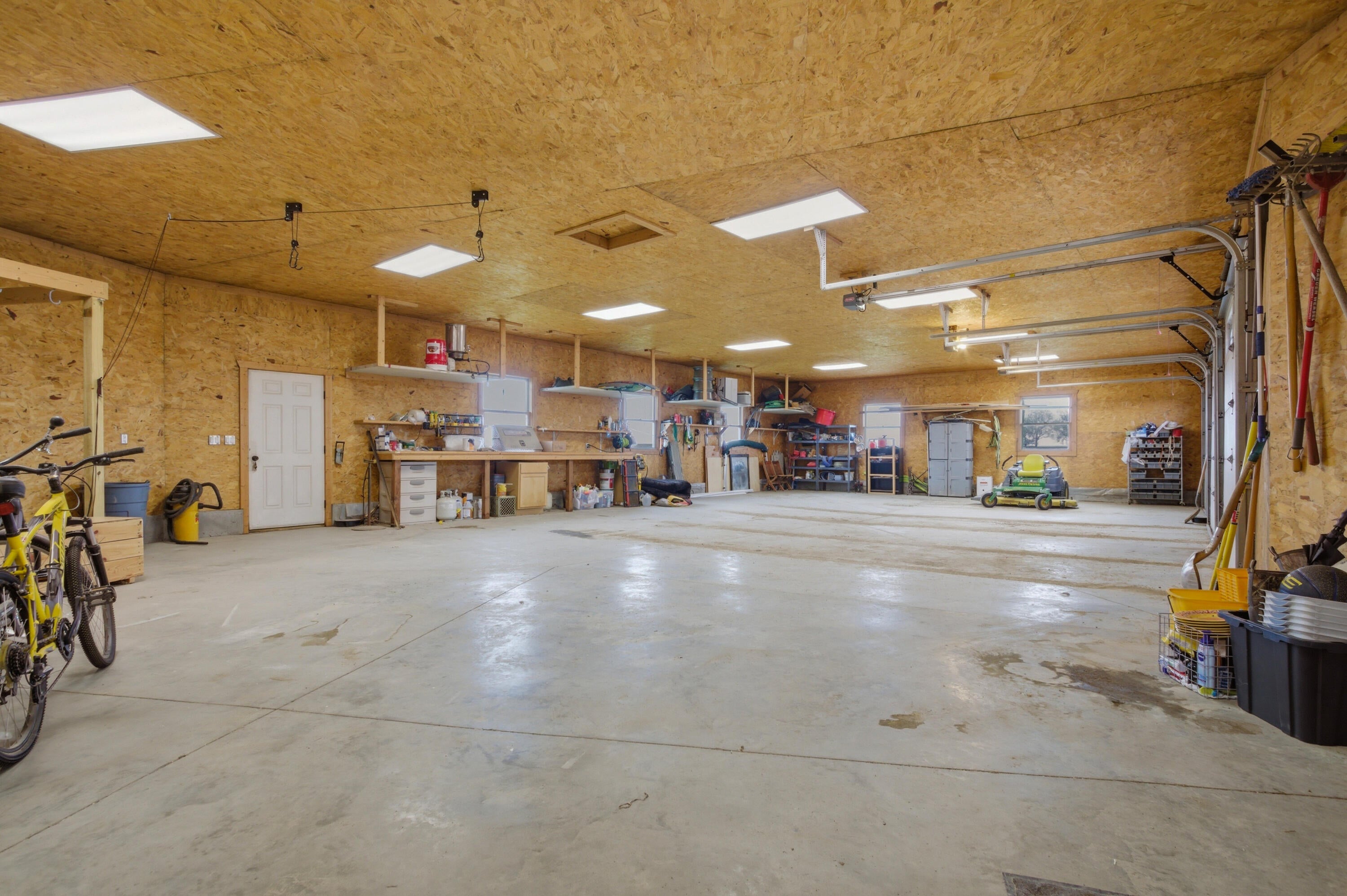Selby, South Dakota, 57472, United States, 4 Bedrooms Bedrooms, ,Residential,For Sale,2049409