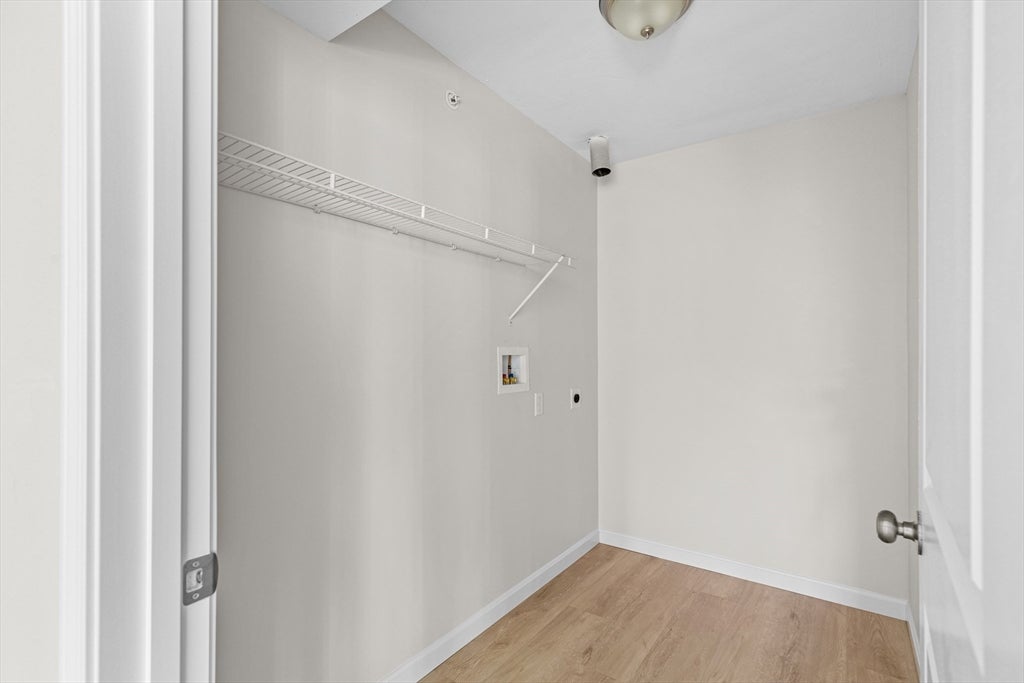 Plymouth, Massachusetts, 02360, United States, 2 Bedrooms Bedrooms, ,2 BathroomsBathrooms,Residential,For Sale,1988575