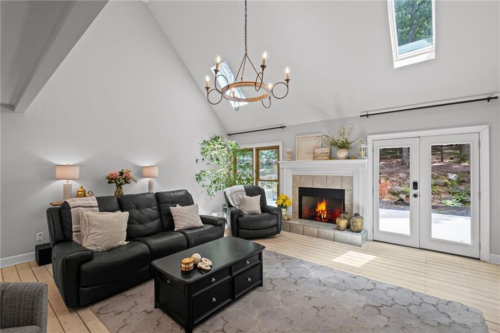 Suwanee, Georgia, 30024, United States, 4 Bedrooms Bedrooms, ,4 BathroomsBathrooms,Residential,For Sale,1983881