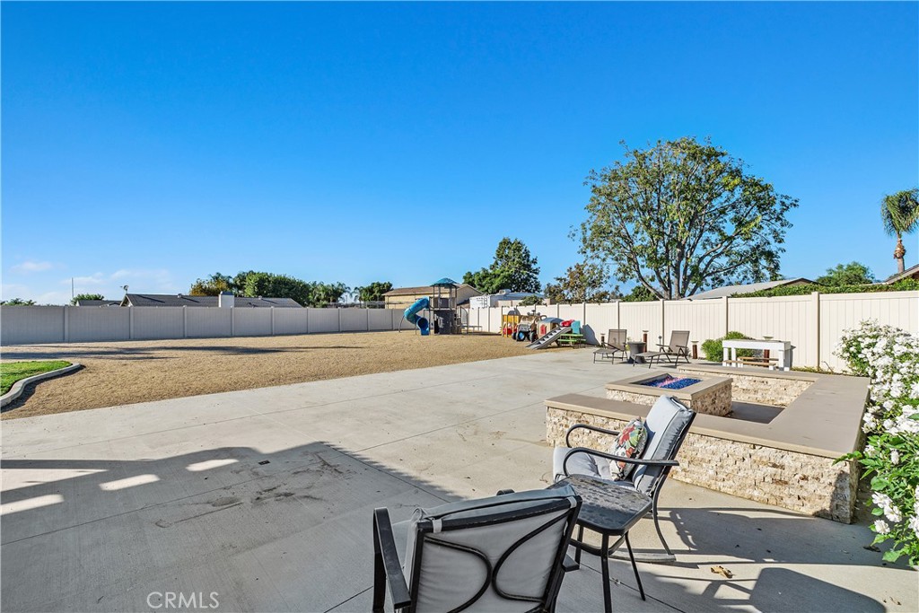 Jurupa Valley, California, 92509, United States, 4 Bedrooms Bedrooms, ,2 BathroomsBathrooms,Residential,For Sale,1987819