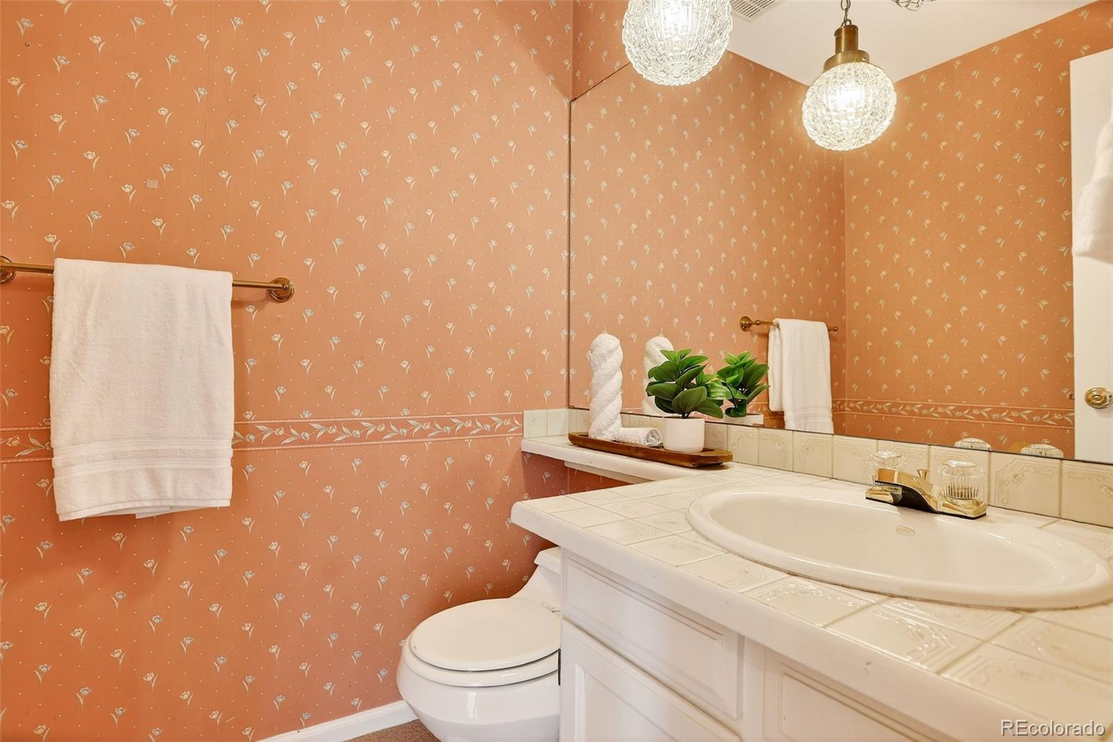 Westminster, Colorado, 80031, United States, 5 Bedrooms Bedrooms, ,1 BathroomBathrooms,Residential,For Sale,1988958