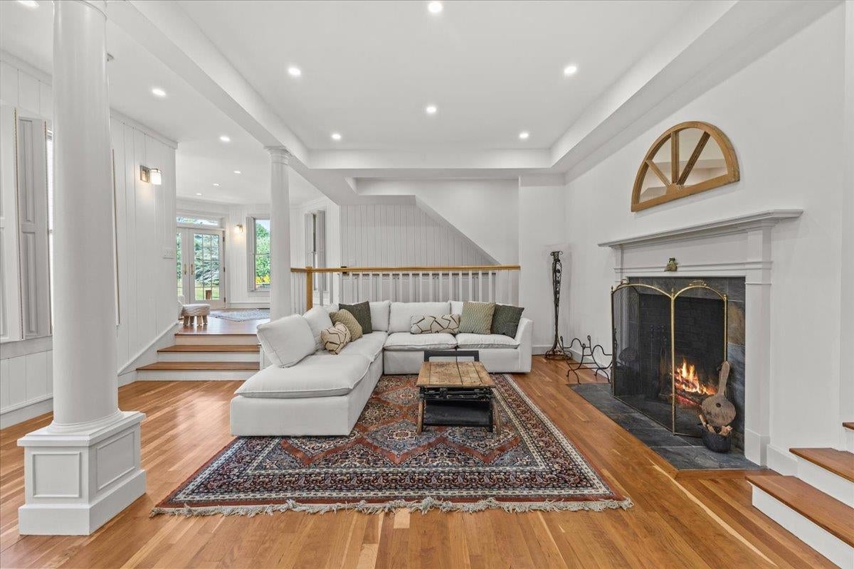 Stowe, Vermont, 05672, United States, 4 Bedrooms Bedrooms, ,3 BathroomsBathrooms,Residential,For Sale,1890997