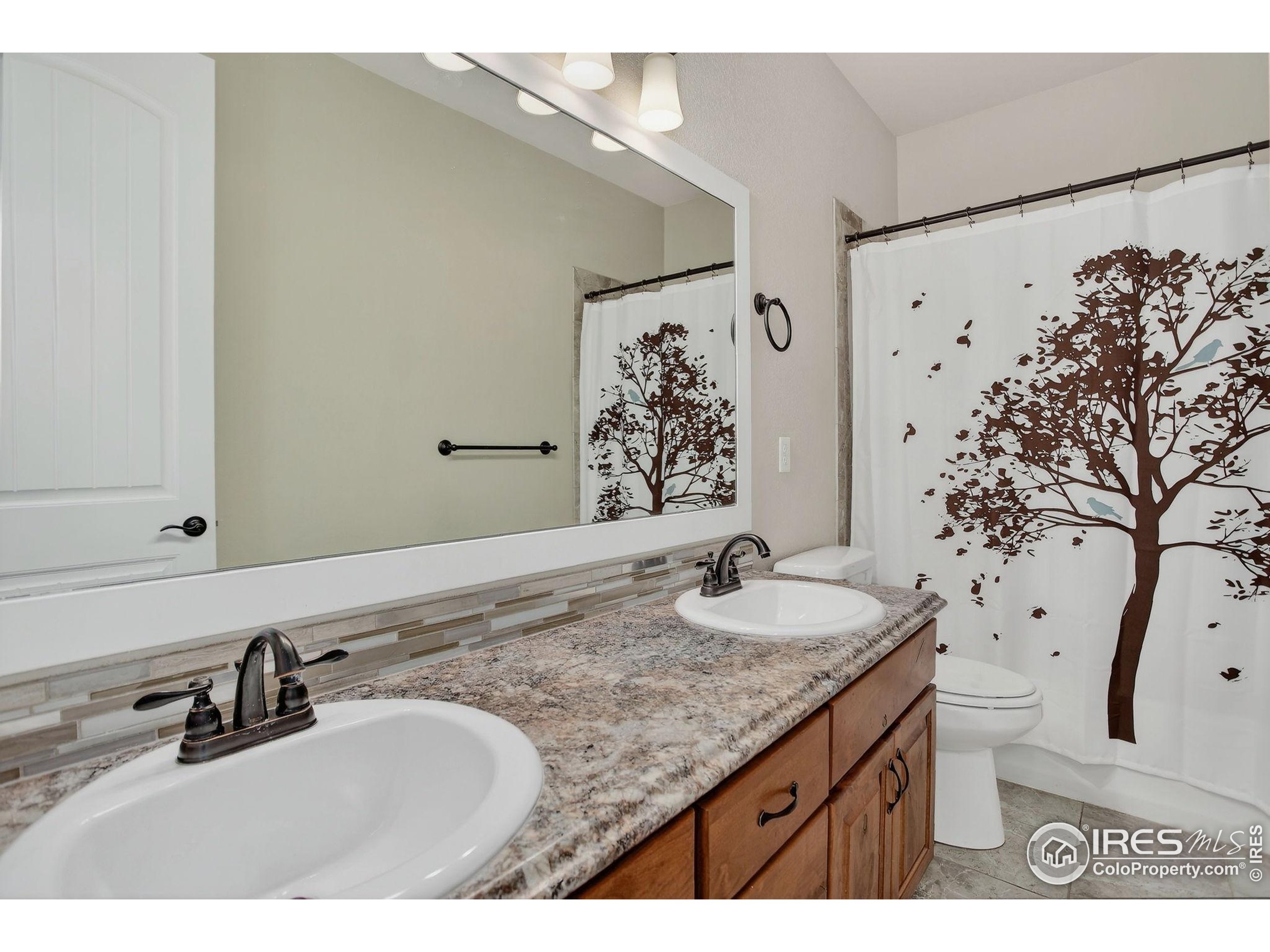 Windsor, Colorado, 80550, United States, 3 Bedrooms Bedrooms, ,2 BathroomsBathrooms,Residential,For Sale,1910992
