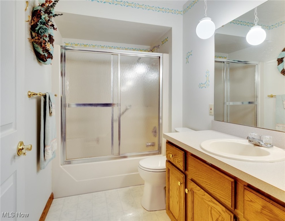 Aurora, Ohio, 44202, United States, 4 Bedrooms Bedrooms, ,3 BathroomsBathrooms,Residential,For Sale,1988003