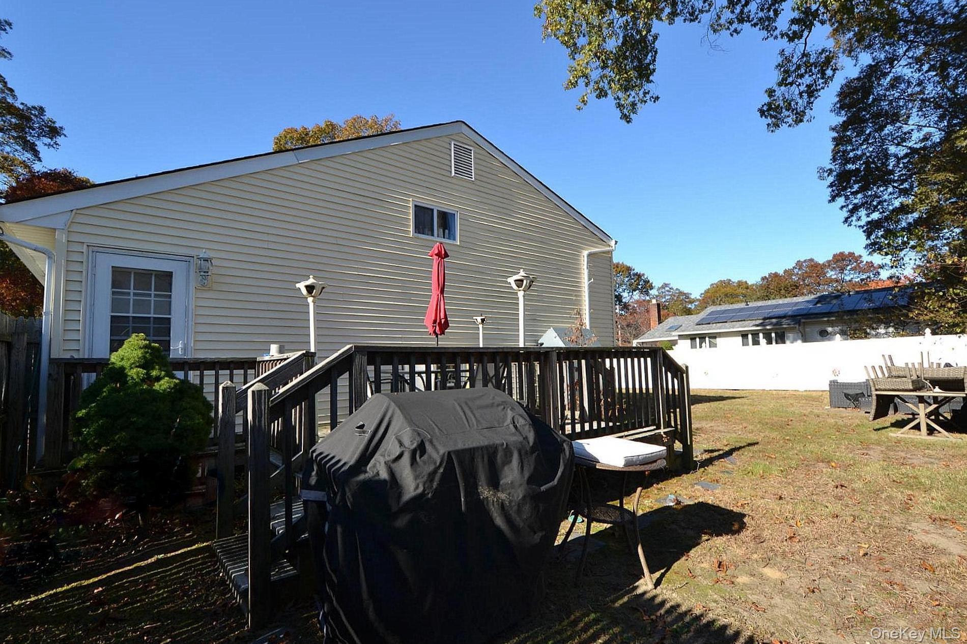 Patchogue, New York, 11772, United States, 3 Bedrooms Bedrooms, ,1 BathroomBathrooms,Residential,For Sale,1972956