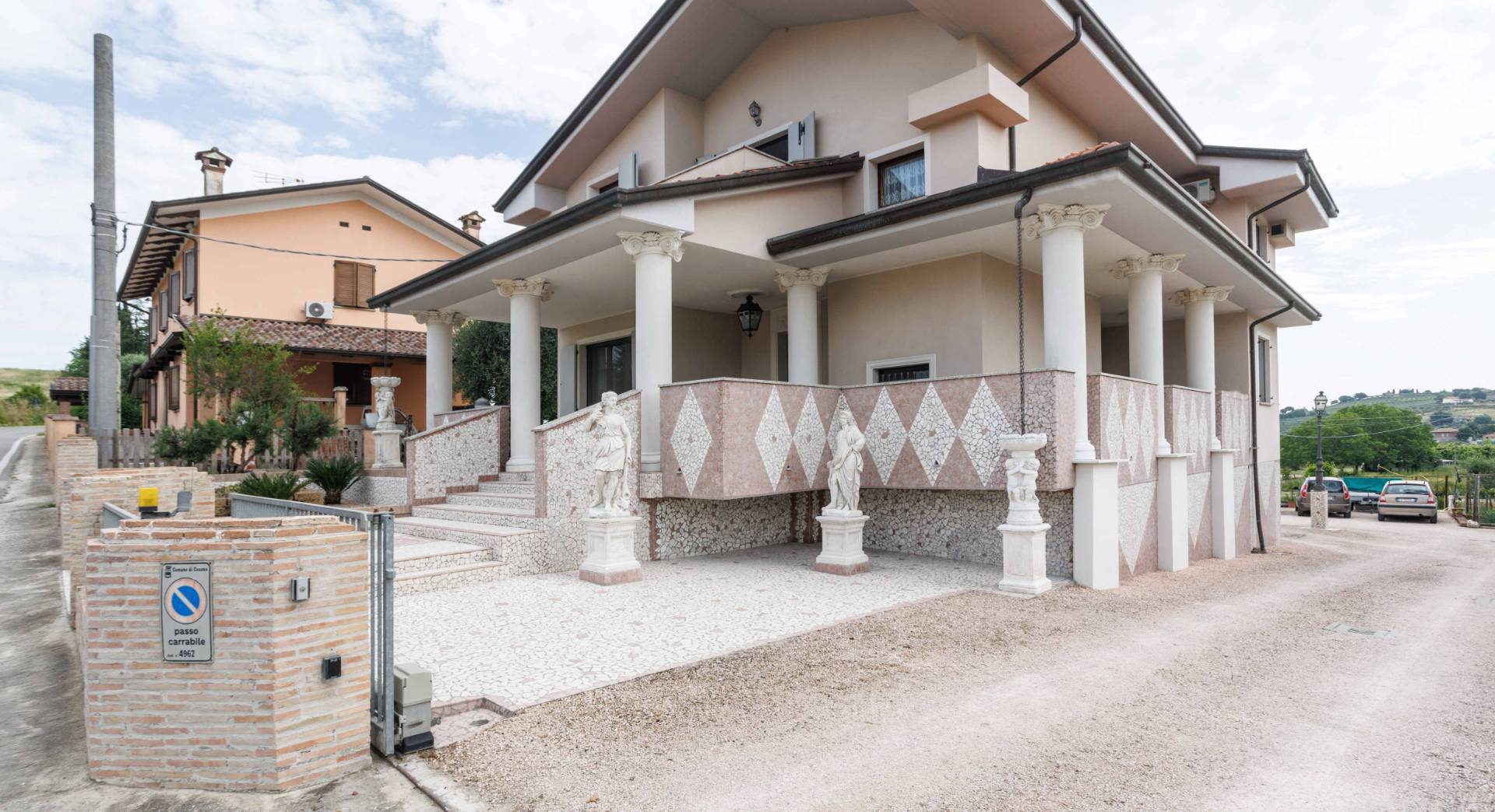 Cesena, Forli-Cesena, 47023, IT, 3 Bedrooms Bedrooms, ,3 BathroomsBathrooms,Residential,For Sale,1826860