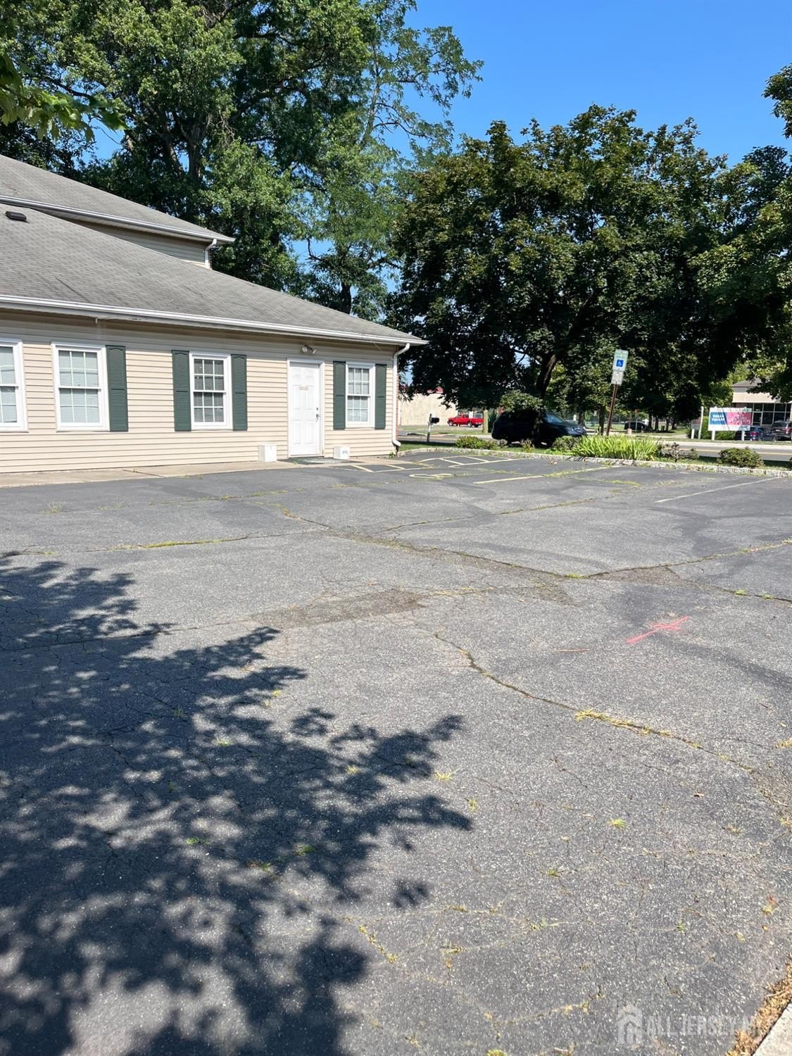 Edison, New Jersey, 08820, United States, 4 Bedrooms Bedrooms, ,4 BathroomsBathrooms,Residential,For Sale,1978801