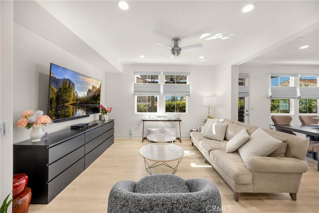 Upland, California, 91784, United States, 3 Bedrooms Bedrooms, ,3 BathroomsBathrooms,Residential,For Sale,1988637