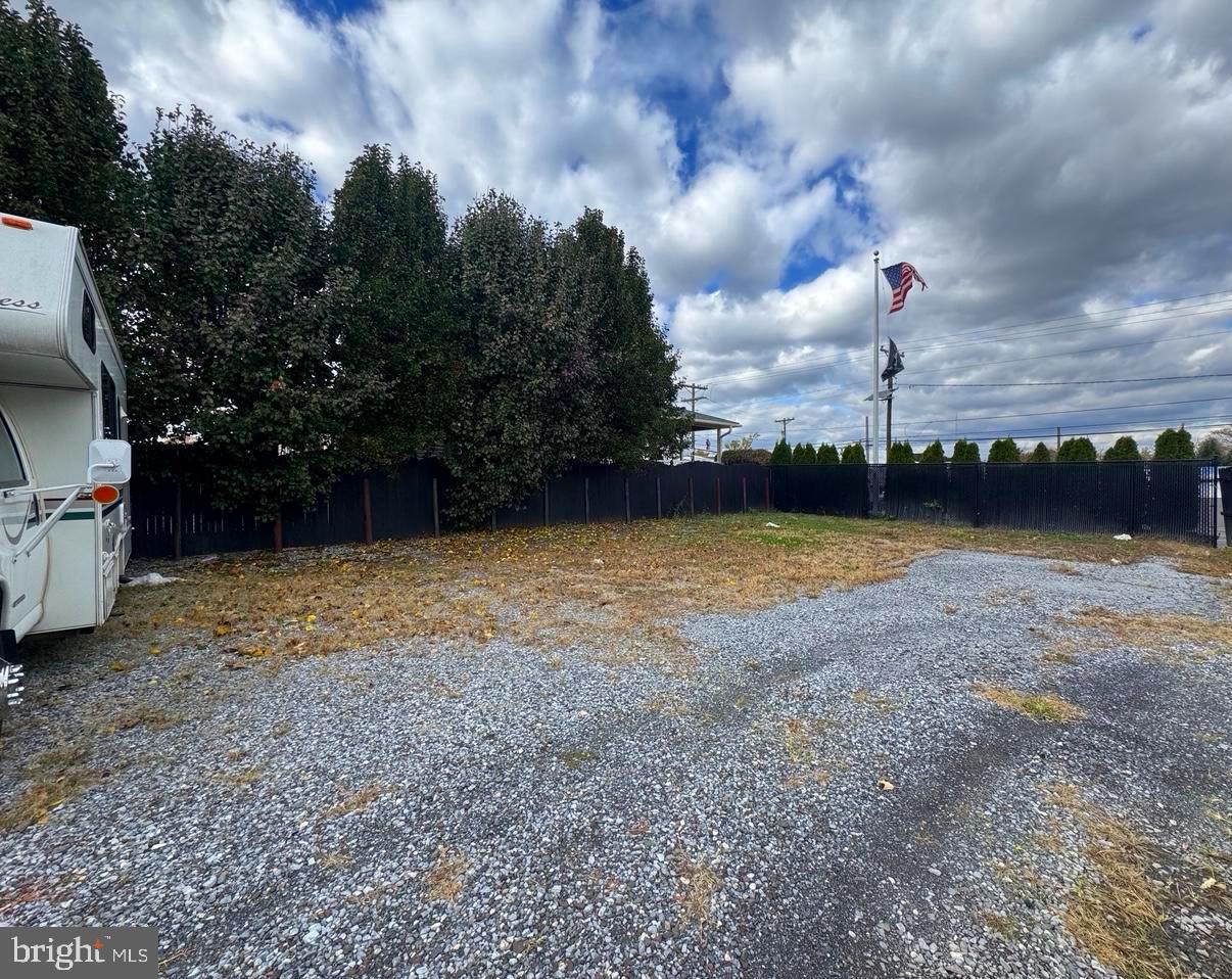 MAPLE SHADE, New Jersey, 08052, United States, 3 Bedrooms Bedrooms, ,3 BathroomsBathrooms,Residential,For Sale,1985694