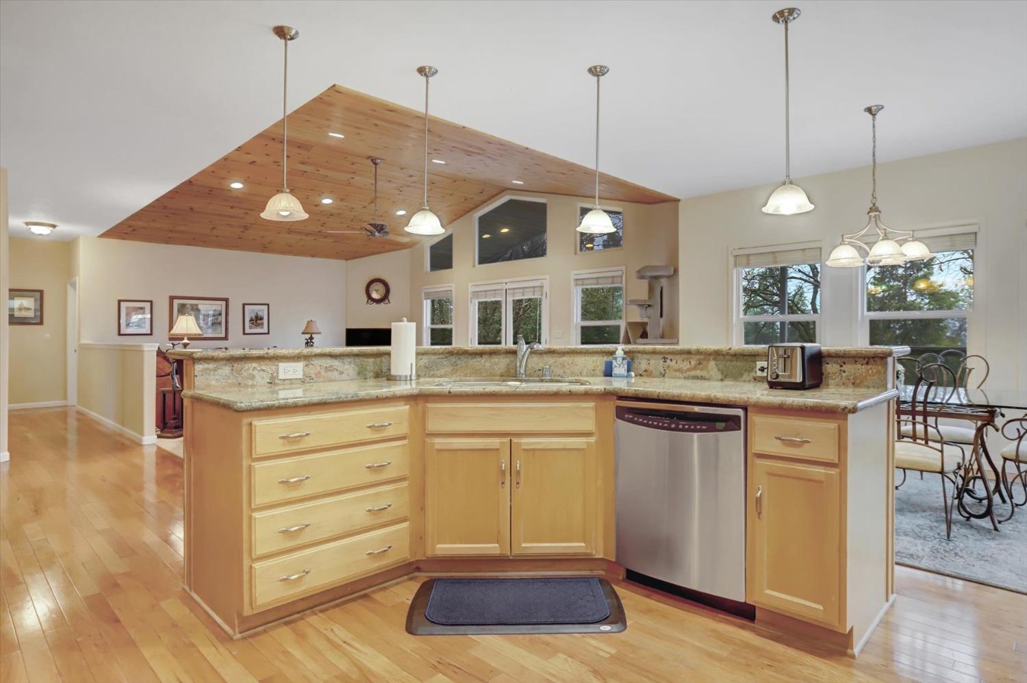 Grass Valley, California, 95949, United States, 3 Bedrooms Bedrooms, ,2 BathroomsBathrooms,Residential,For Sale,1707407