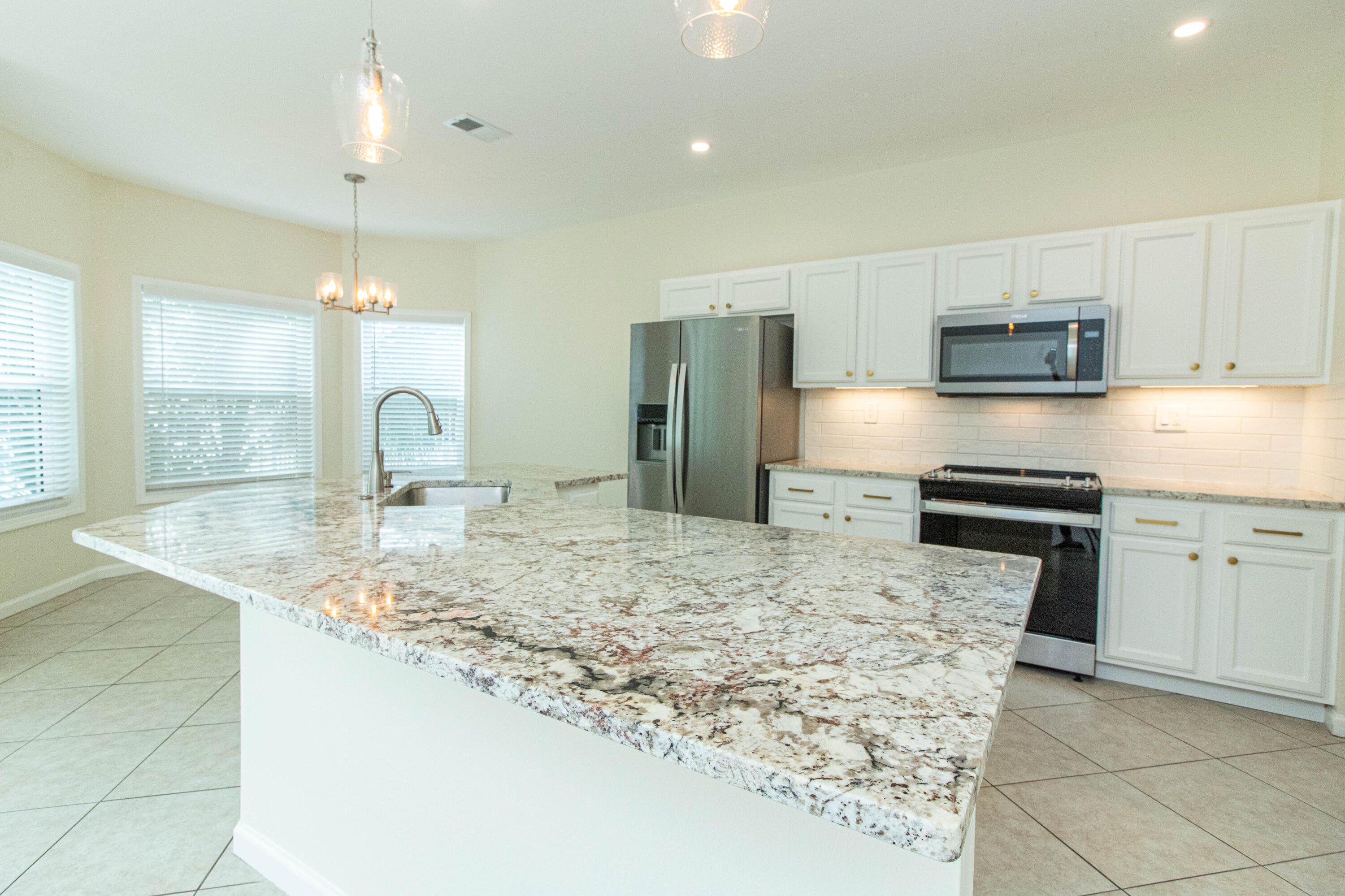 212 Harbor Boulevard Unit 102, Destin, Florida, 32541, United States, 2 Bedrooms Bedrooms, ,2 BathroomsBathrooms,Residential,For Sale,212 Harbor Boulevard Unit 102,1658539