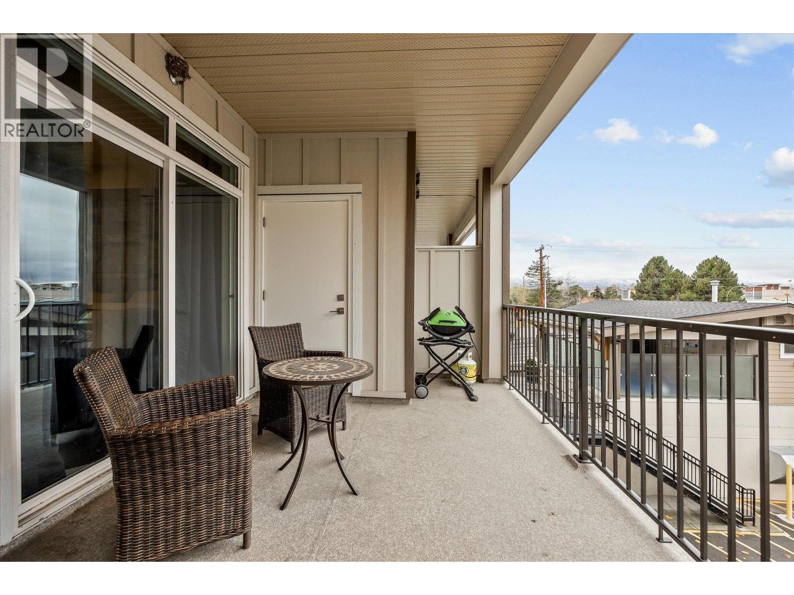 KELOWNA, British Columbia, V1W 5G9, CA, 2 Bedrooms Bedrooms, ,2 BathroomsBathrooms,Residential,For Sale,1961738