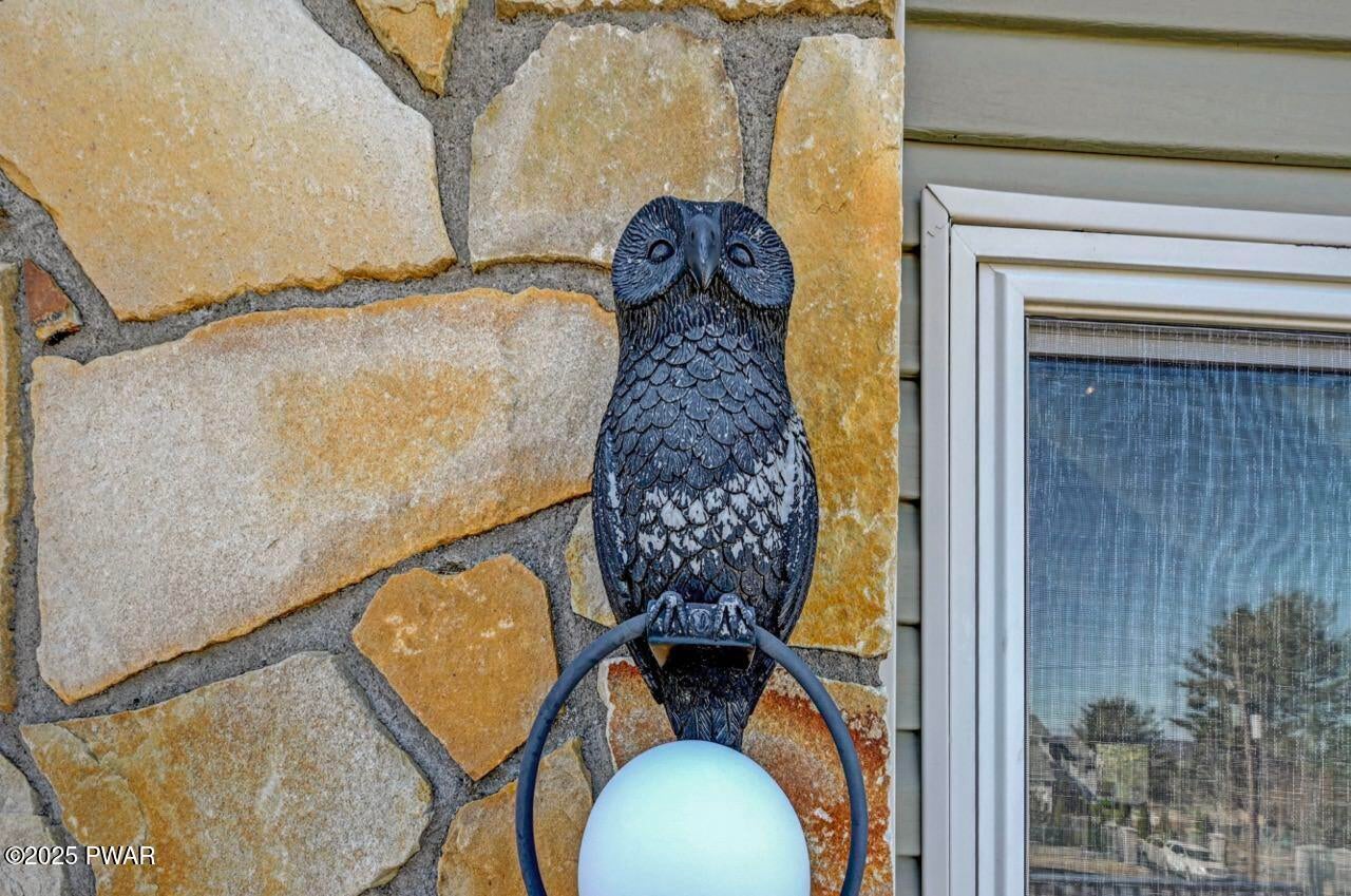 Lords Valley, Pennsylvania, 18428, United States, 4 Bedrooms Bedrooms, ,2 BathroomsBathrooms,Residential,For Sale,2005448