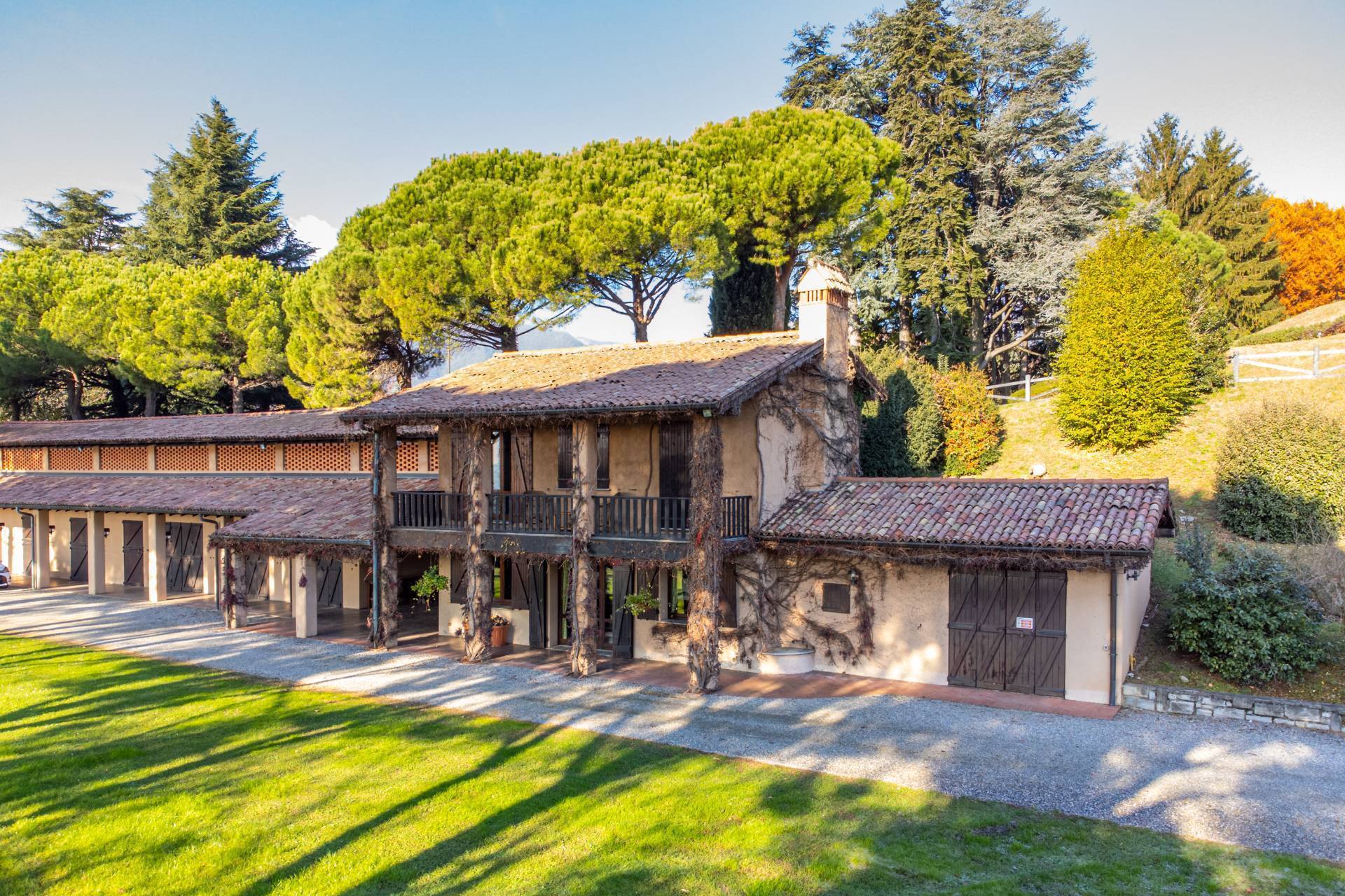 Eupilio, Como, 22030, IT, 6 Bedrooms Bedrooms, ,6 BathroomsBathrooms,Residential,For Sale,1708467