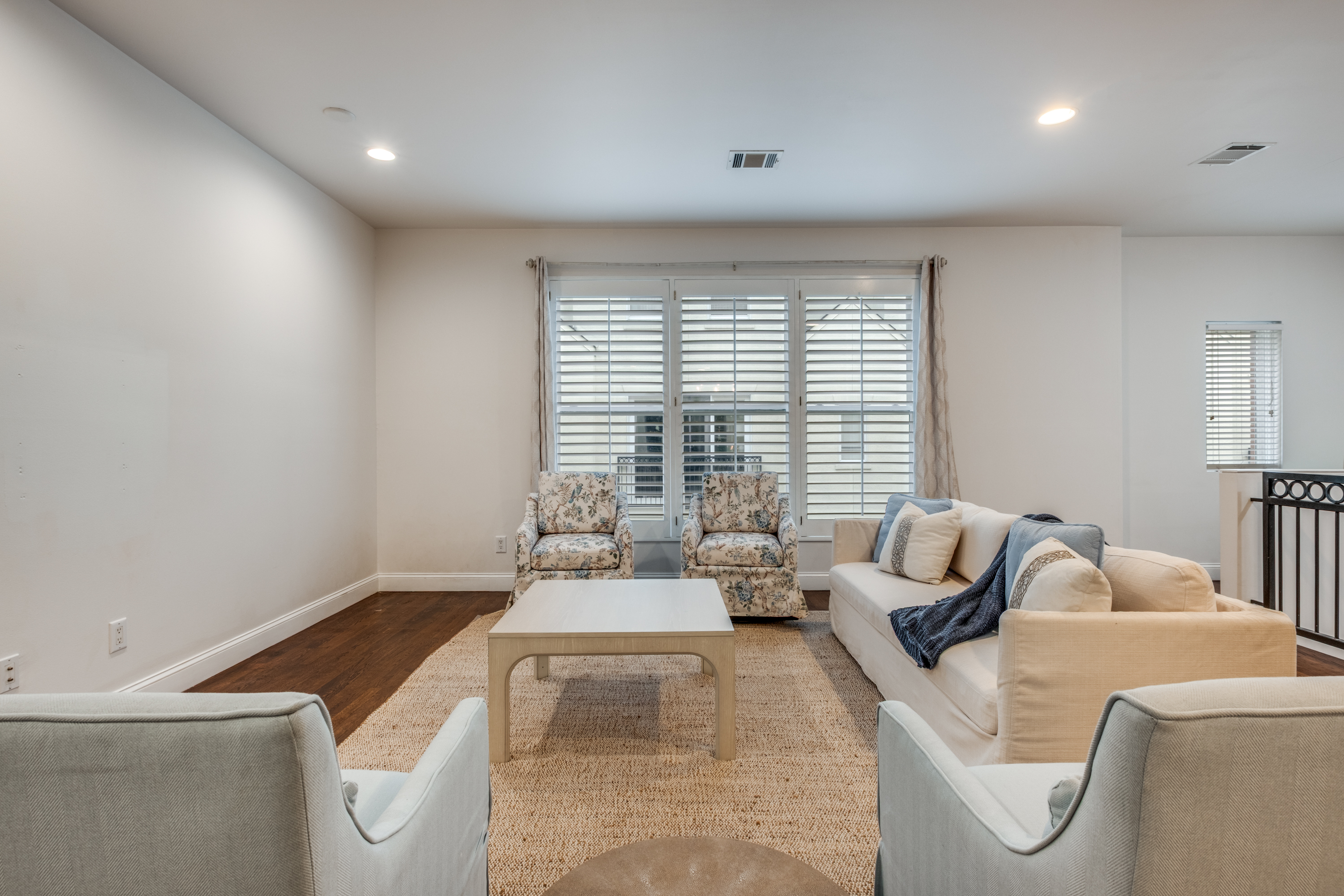  3250 Cambrick Street #16 - 物件實景