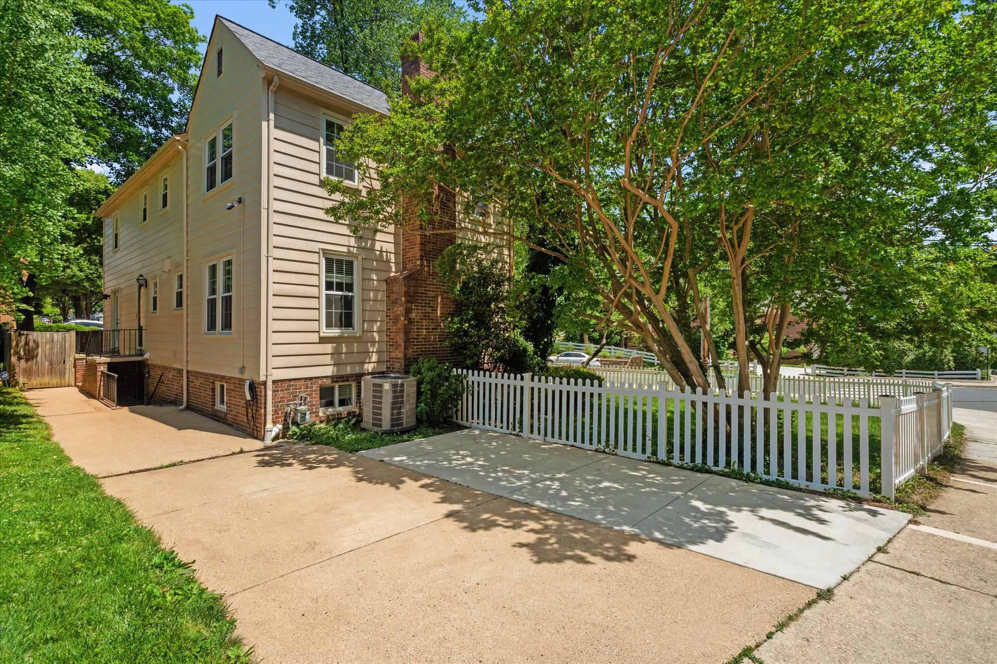  2232 Military Road, Arlington, VA, 22207 - 物件實景