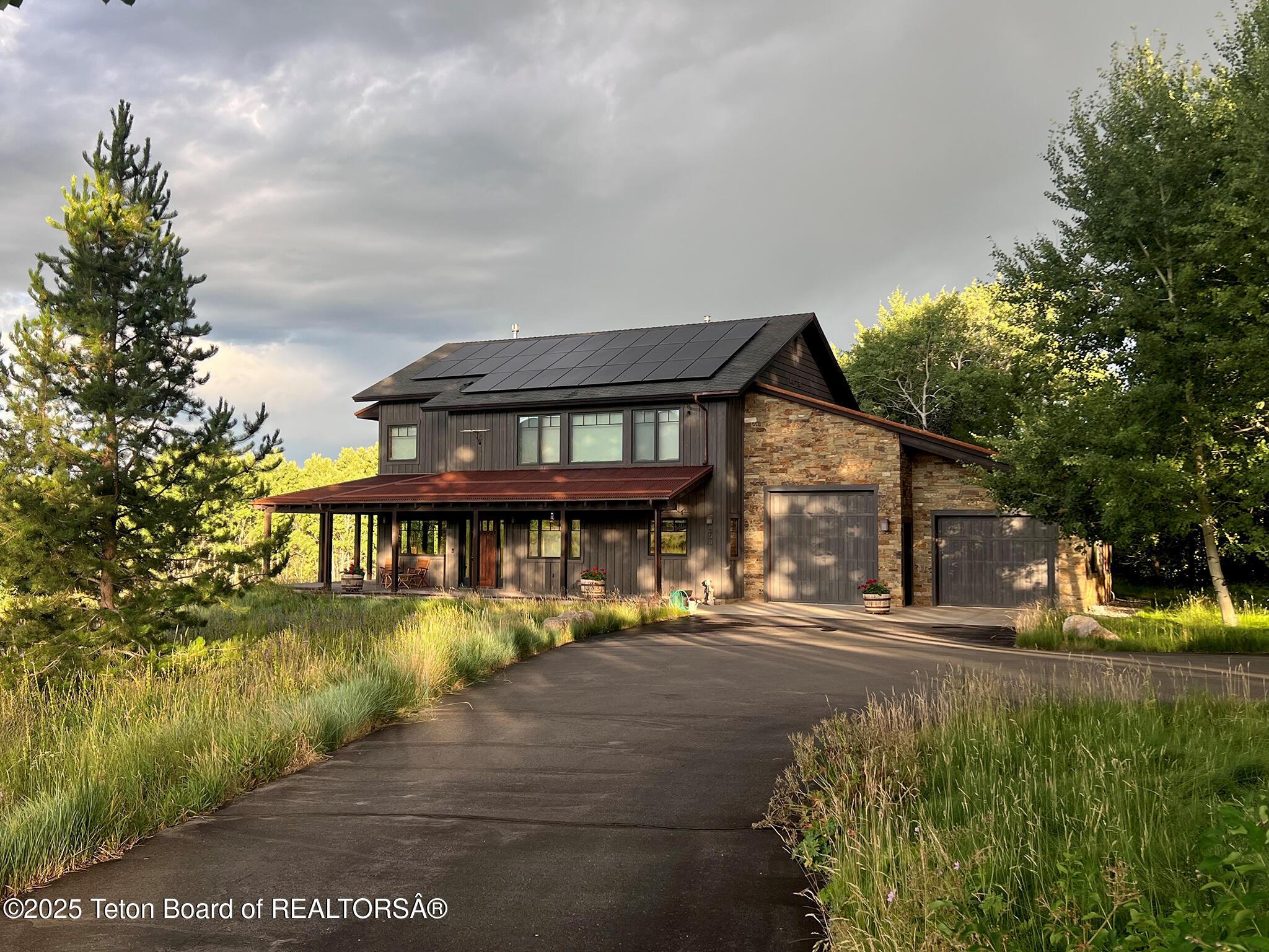 Alta, Wyoming, 83414, United States, 4 Bedrooms Bedrooms, ,4 BathroomsBathrooms,Residential,For Sale,1927435