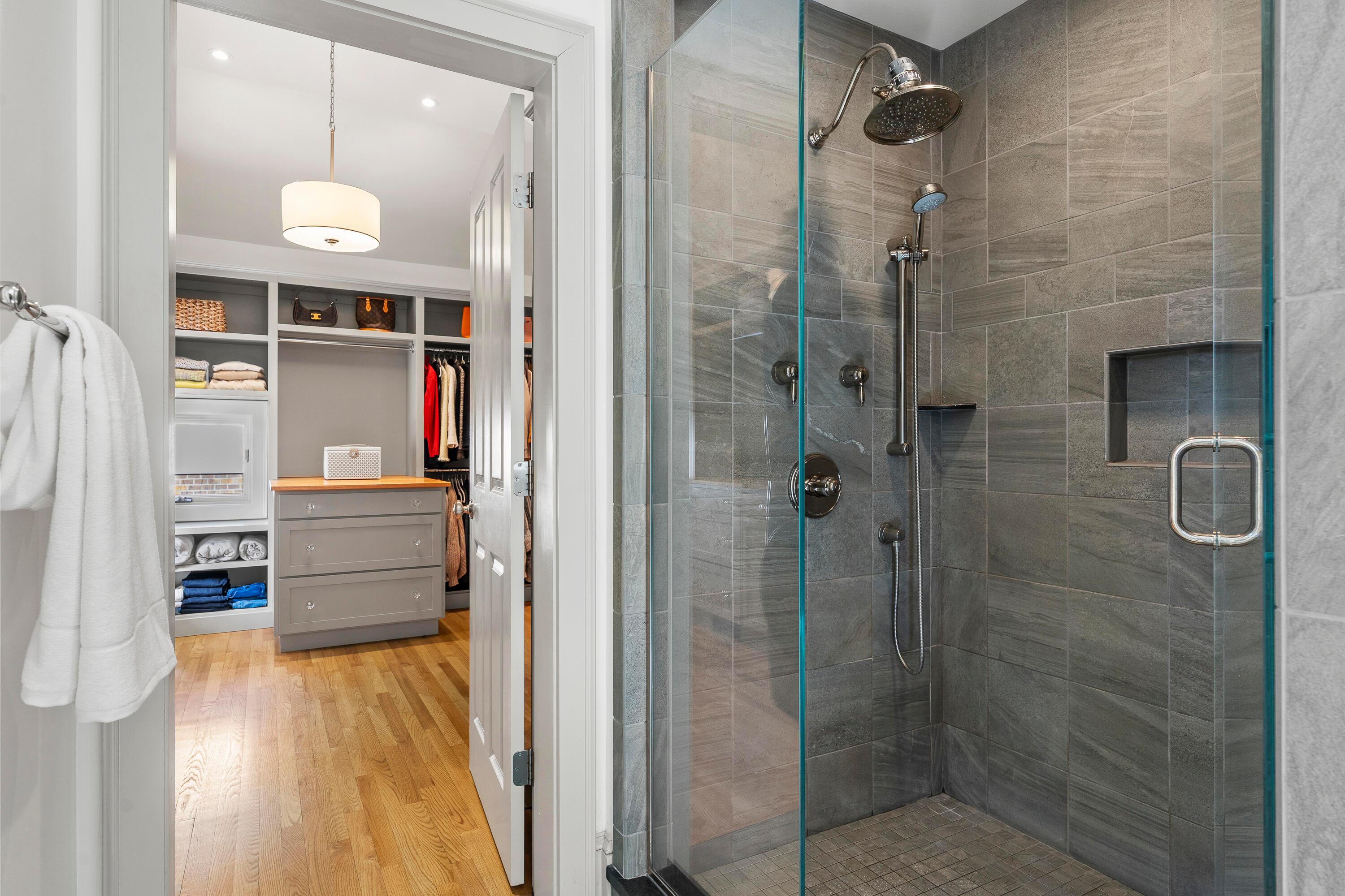  52 Wharf Road - 物件實景